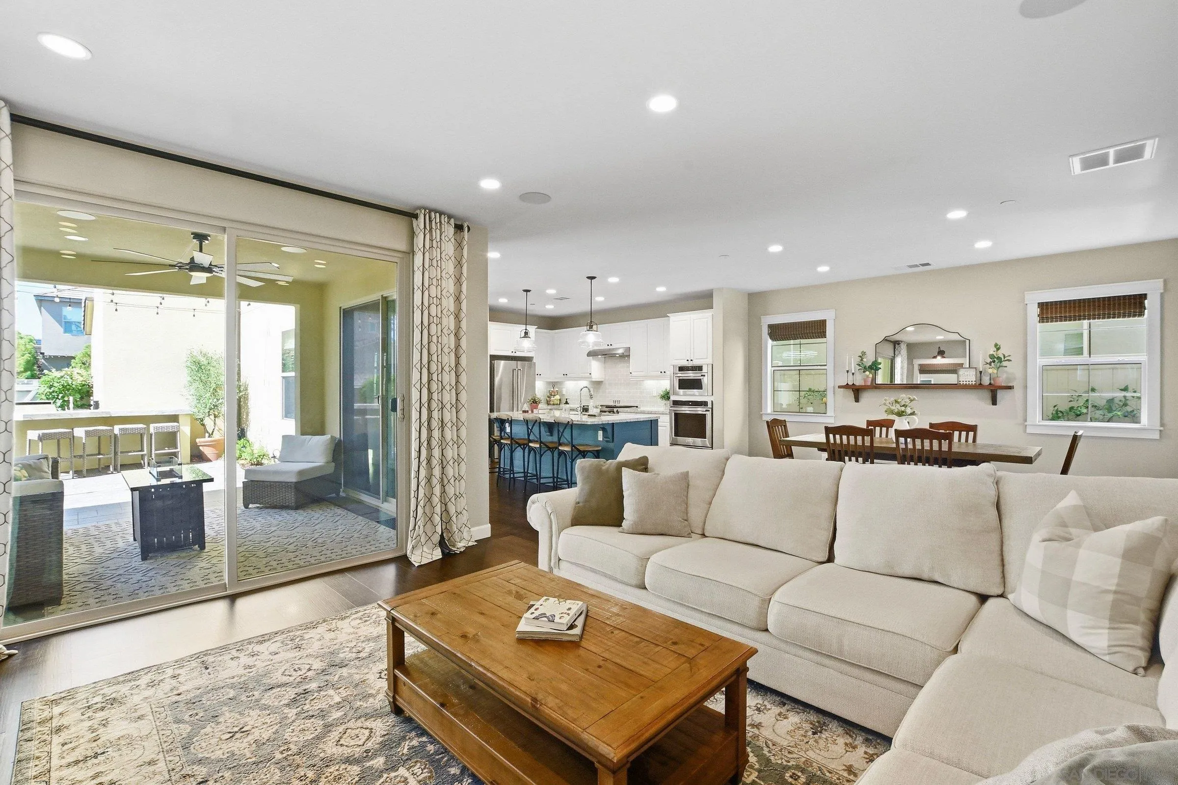 https://cdn.realtyfeed.com/cdn/127/260018501/1205949d602e8d10b4d339c320dab3e5.webp