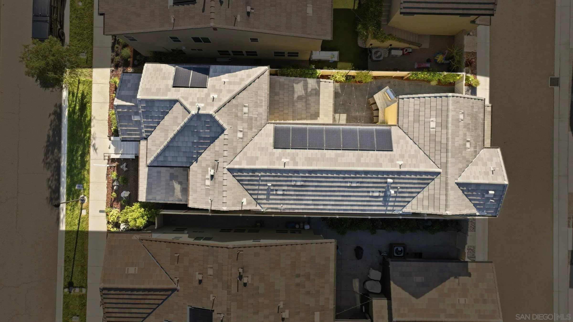 https://cdn.realtyfeed.com/cdn/127/260018501/1ac1ea6edef8581c5b6bf05f422c6396.webp