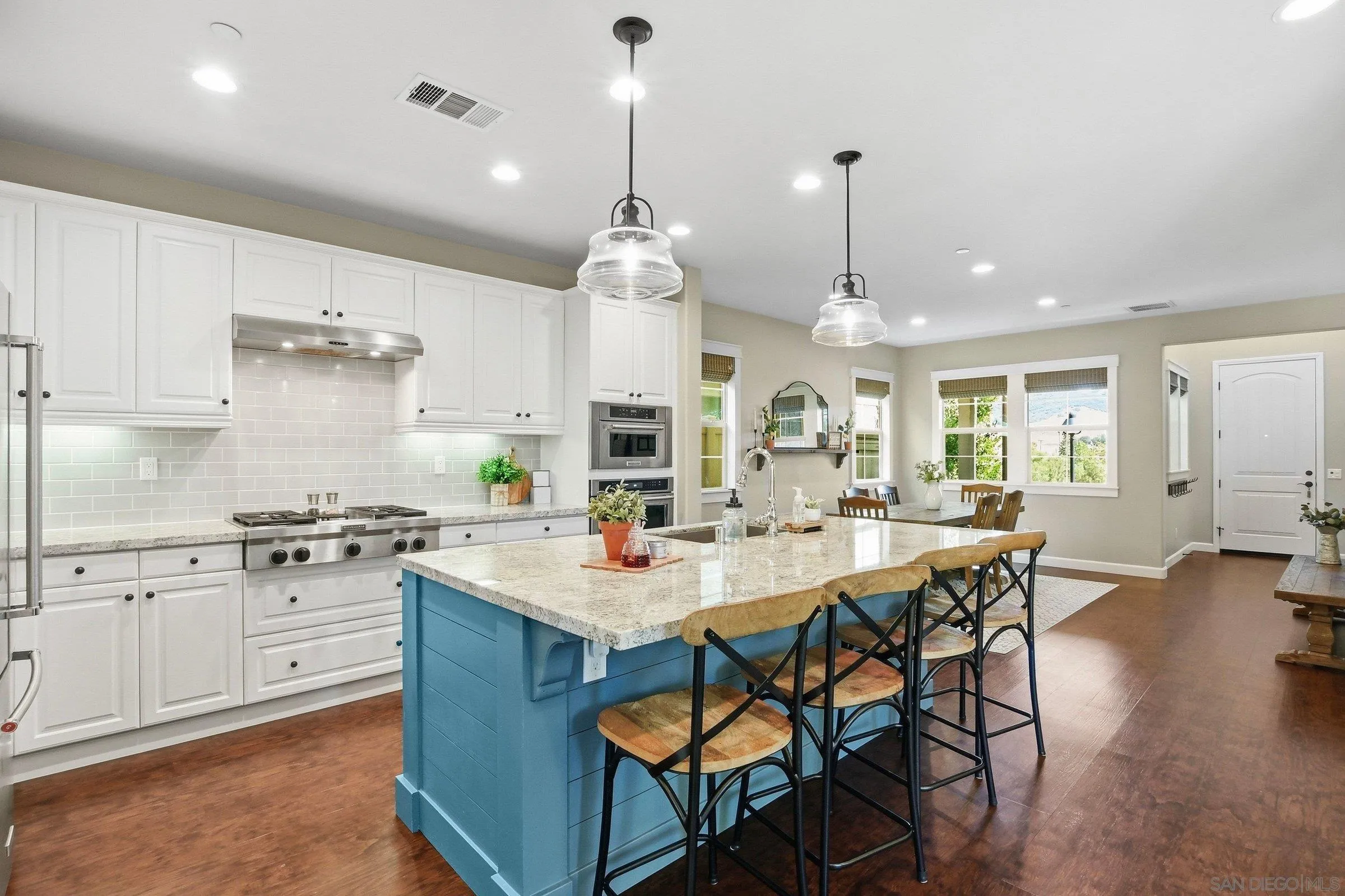 https://cdn.realtyfeed.com/cdn/127/260018501/97d76e59c8824bde6c8b8b4031e4e7d9.webp