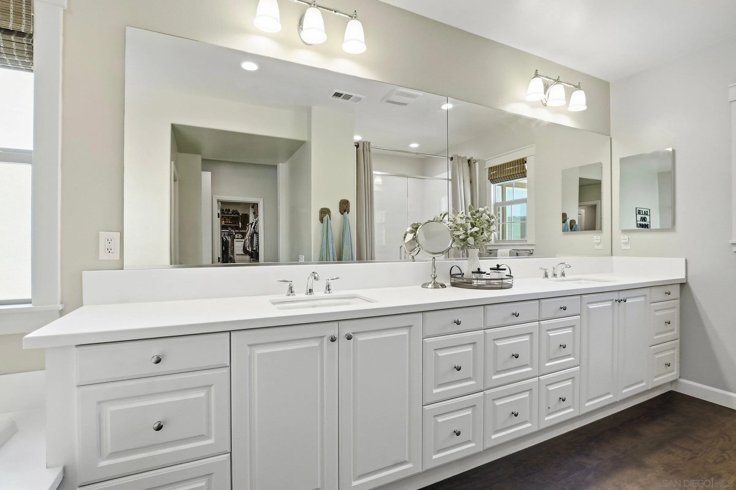 https://cdn.realtyfeed.com/cdn/127/260018501/a48625d167de8dac2dfab890fb6e6734.webp