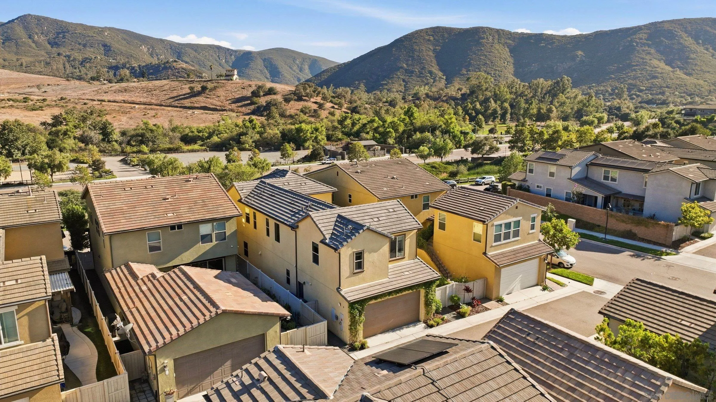 https://cdn.realtyfeed.com/cdn/127/260018501/c3f9e539f6ccd78d7848c694b4ad0d4c.webp