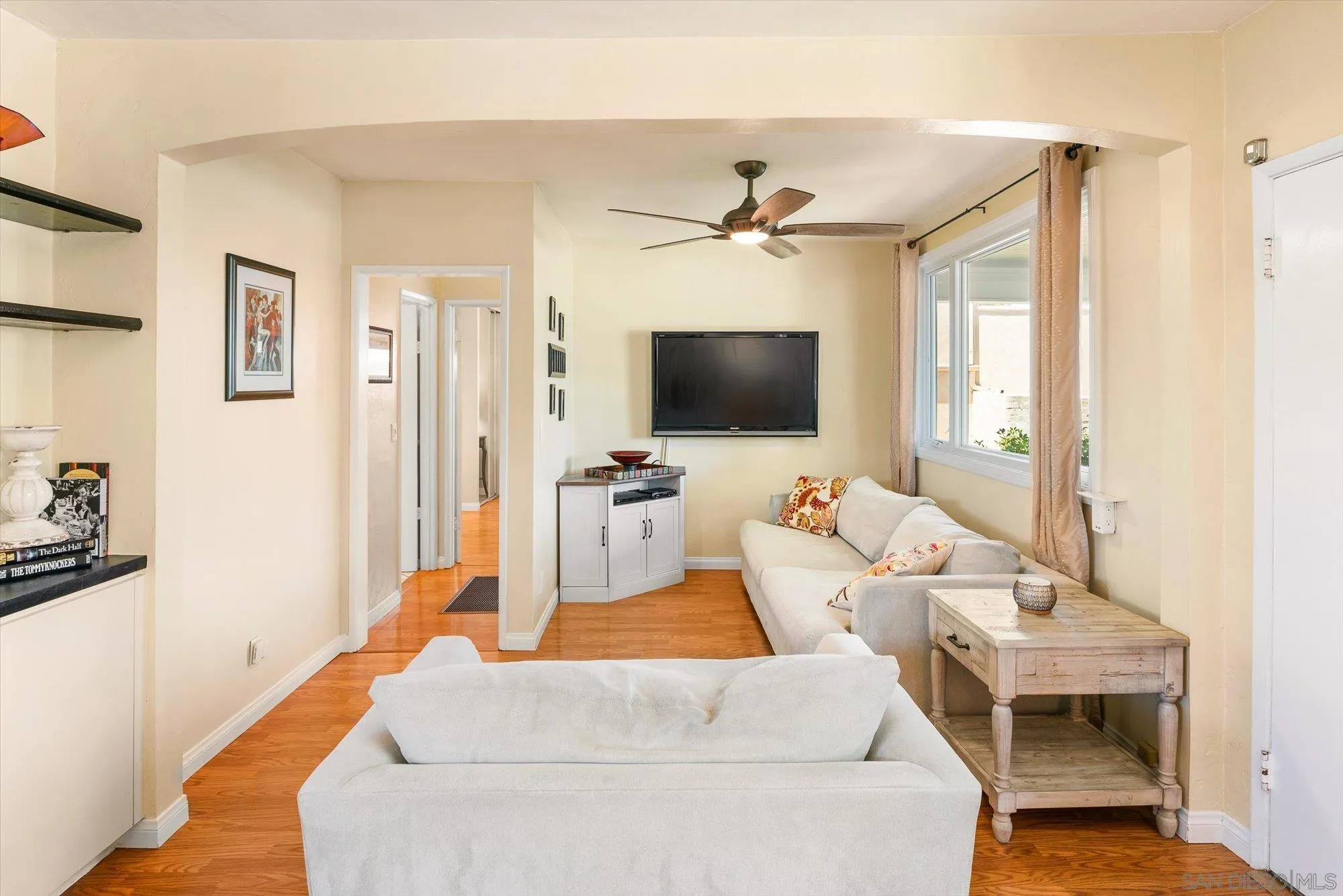 https://cdn.realtyfeed.com/cdn/127/260018502/024c367cbf2d20d01171919be3e153c5.webp