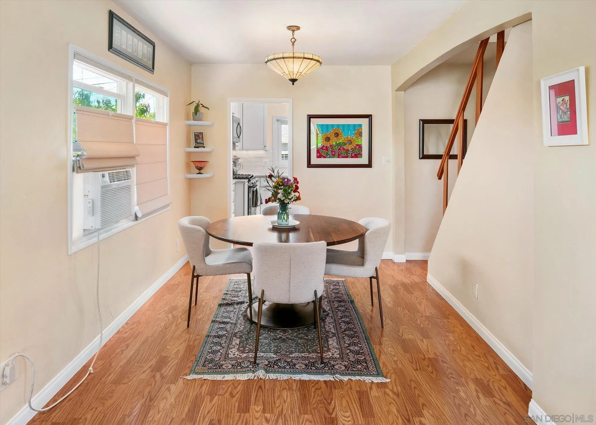 https://cdn.realtyfeed.com/cdn/127/260018502/2b8df43f87efaf1e2522e20daec01f52.webp