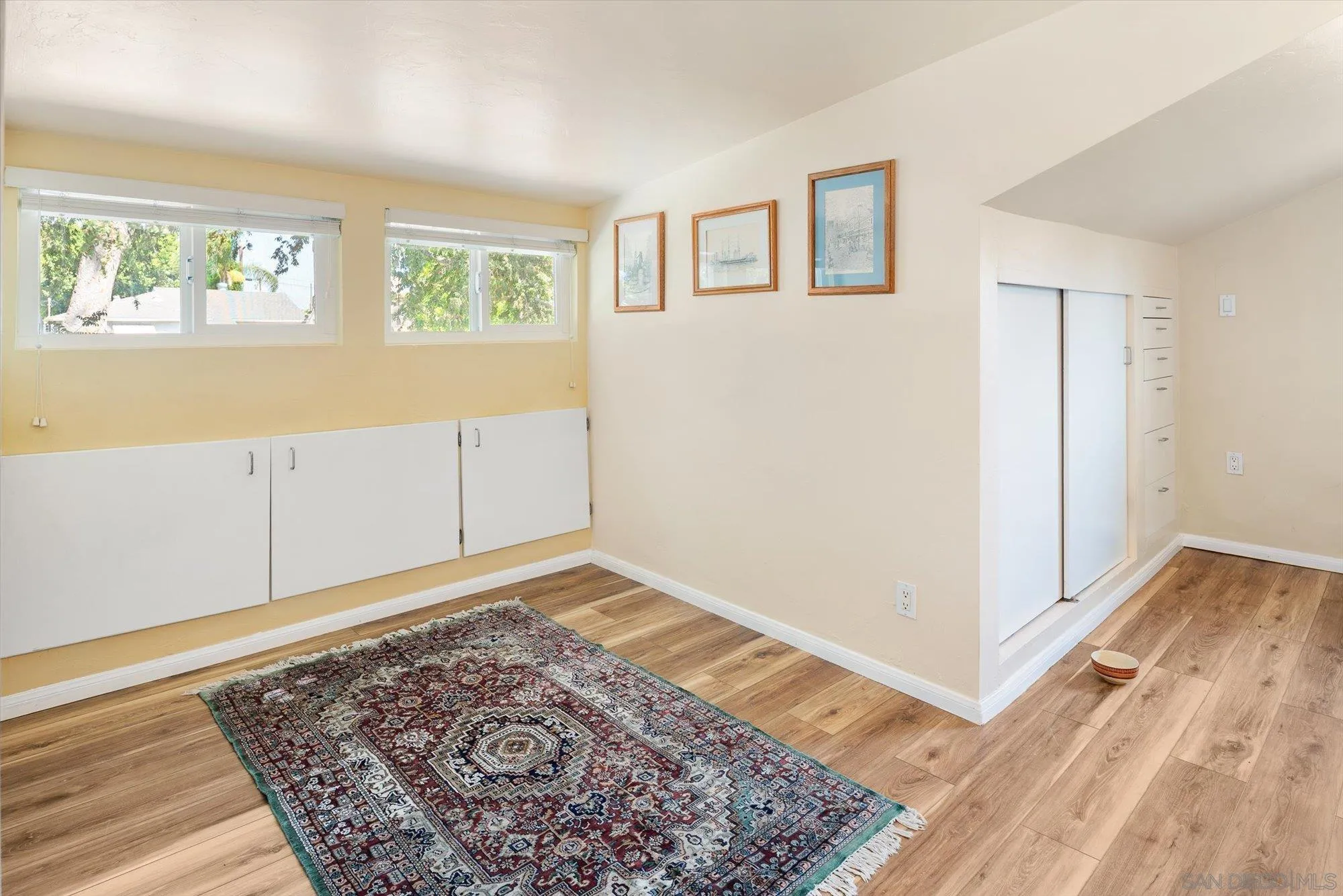 https://cdn.realtyfeed.com/cdn/127/260018502/71d9c934637d15edf5c55b781ef927bc.webp