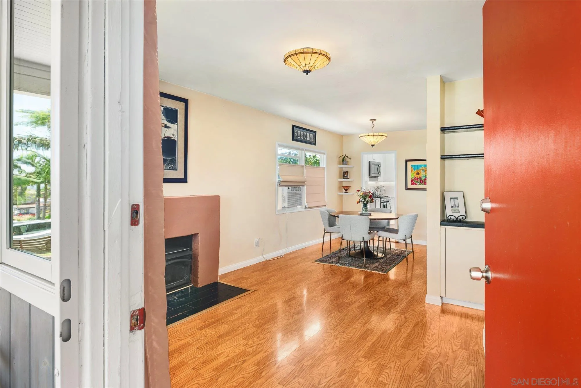 https://cdn.realtyfeed.com/cdn/127/260018502/b65041715358d2e917d3b1207e9fcf5c.webp