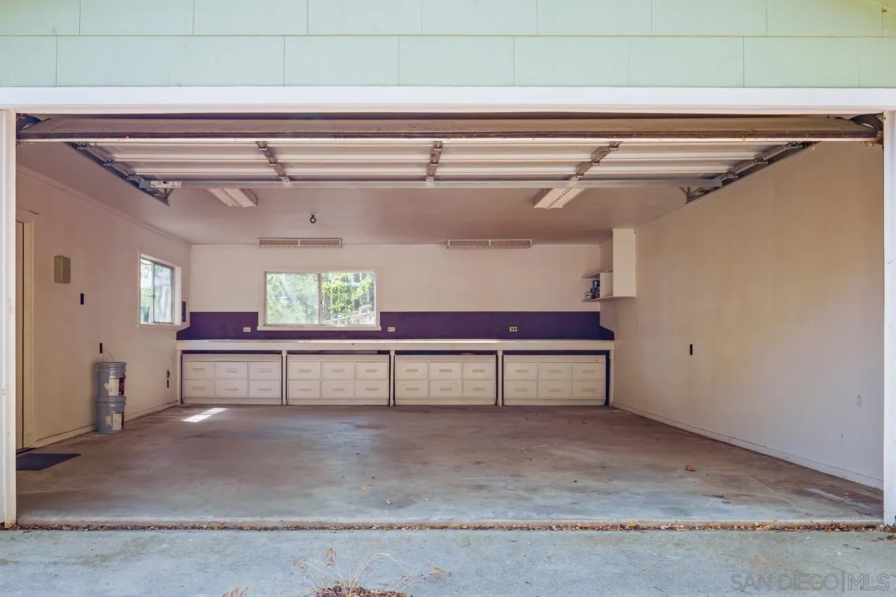 https://cdn.realtyfeed.com/cdn/127/260018507/b39687e3a0fe0feef797deec021f5873.webp