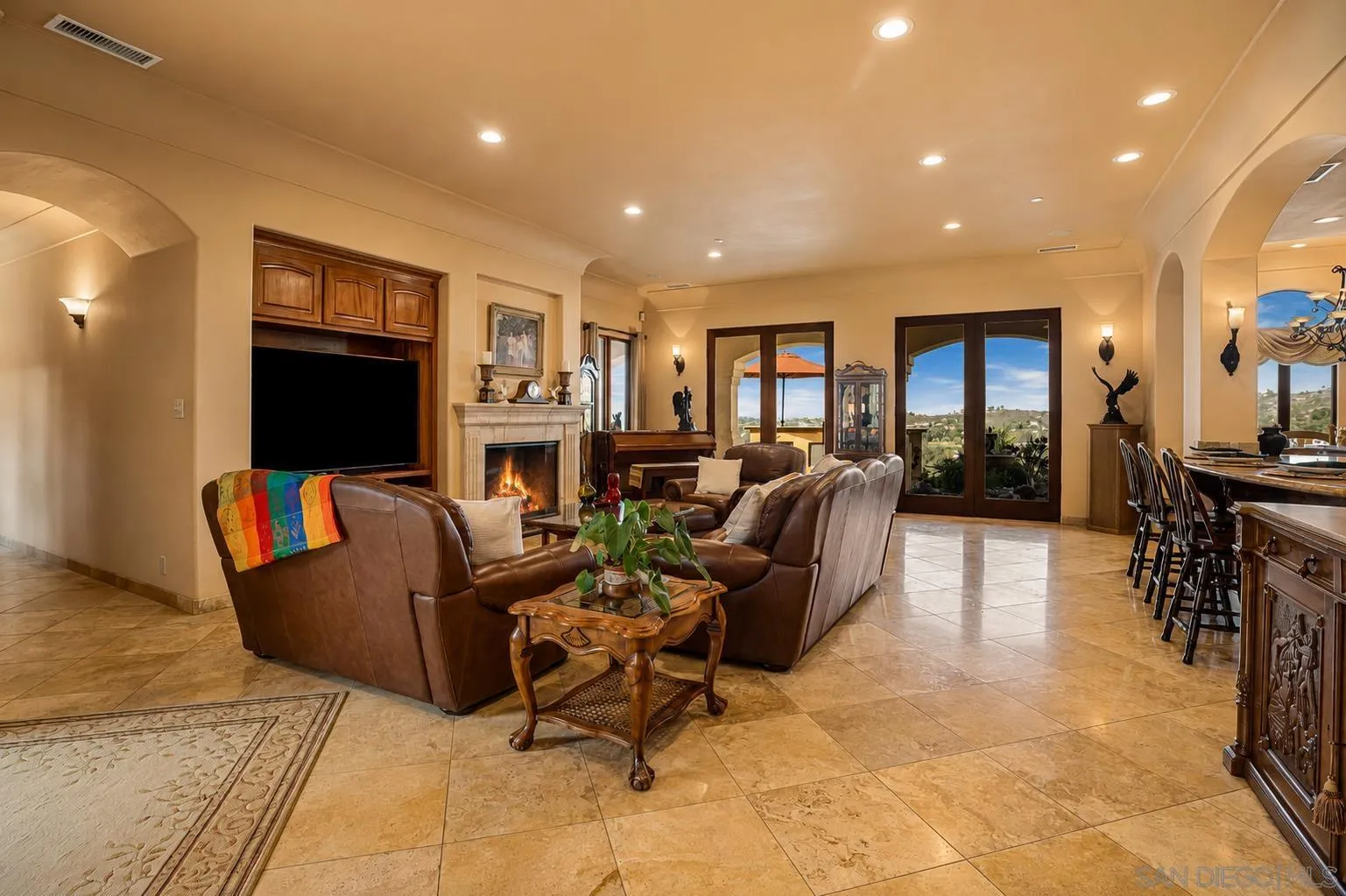 https://cdn.realtyfeed.com/cdn/127/260018511/64ebf9366b4c292e66320668ecc3fb45.webp