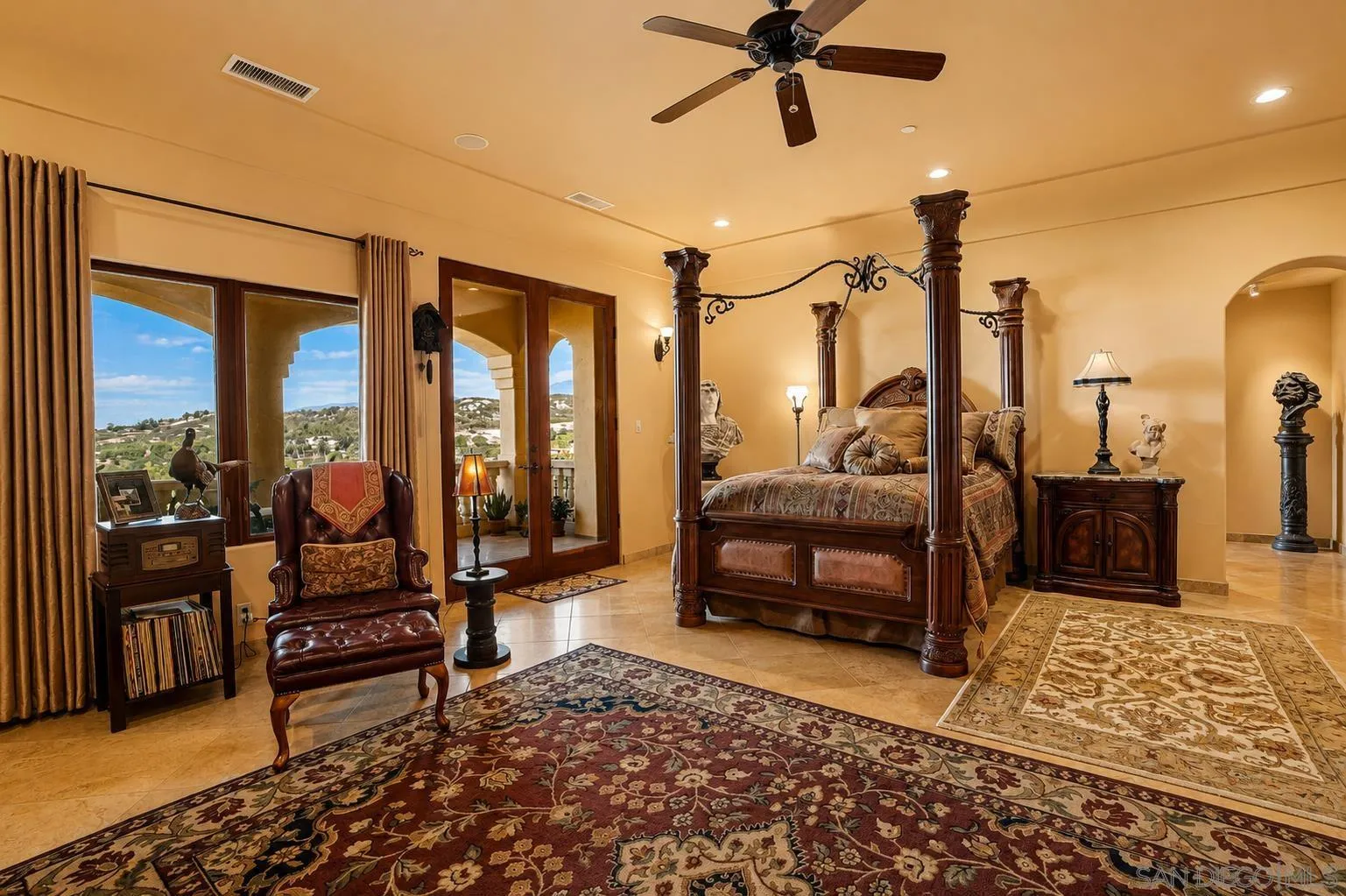 https://cdn.realtyfeed.com/cdn/127/260018511/9b0af03c5c183b05b1938affdec2bb4f.webp