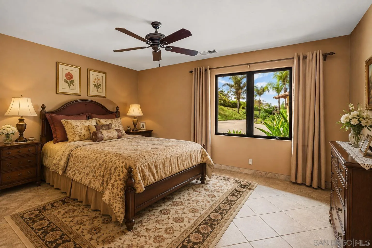 https://cdn.realtyfeed.com/cdn/127/260018511/9c5290a93e28647f420bdc3a28ce4aae.webp