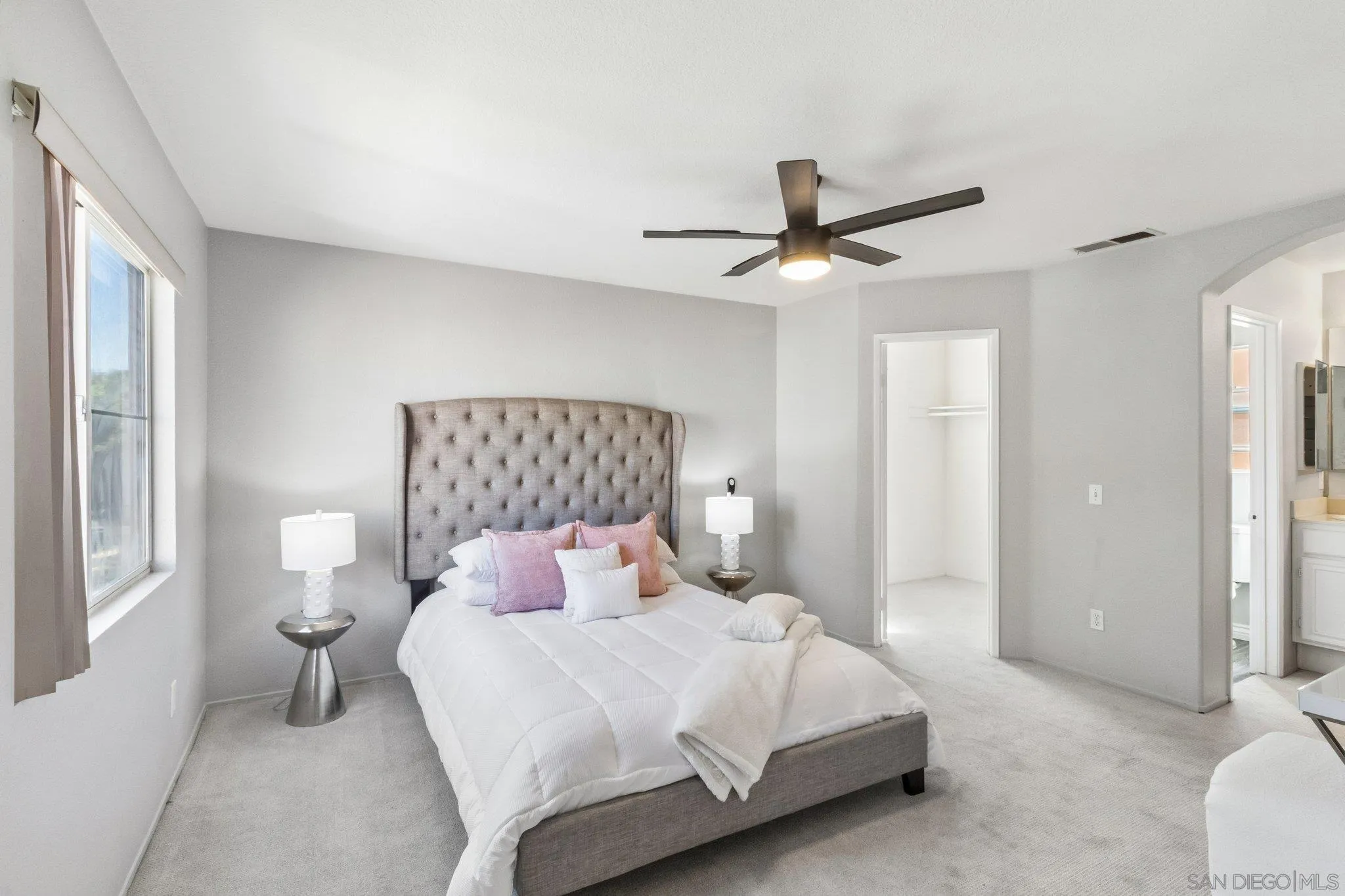 https://cdn.realtyfeed.com/cdn/127/260018515/3781a60c8a160338cfba3e26acf53824.webp