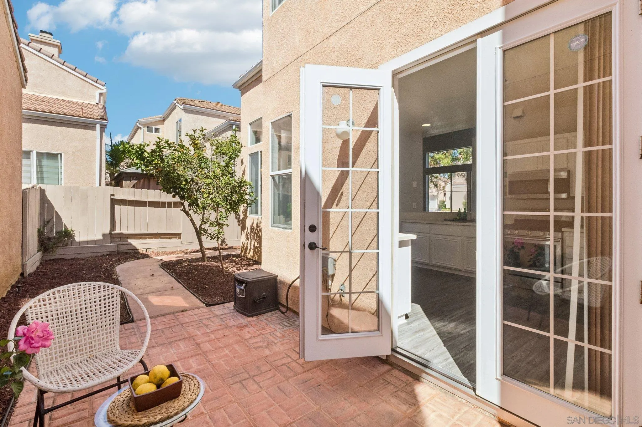 https://cdn.realtyfeed.com/cdn/127/260018515/5d5a38927ec7381df048652ab67d72a9.webp