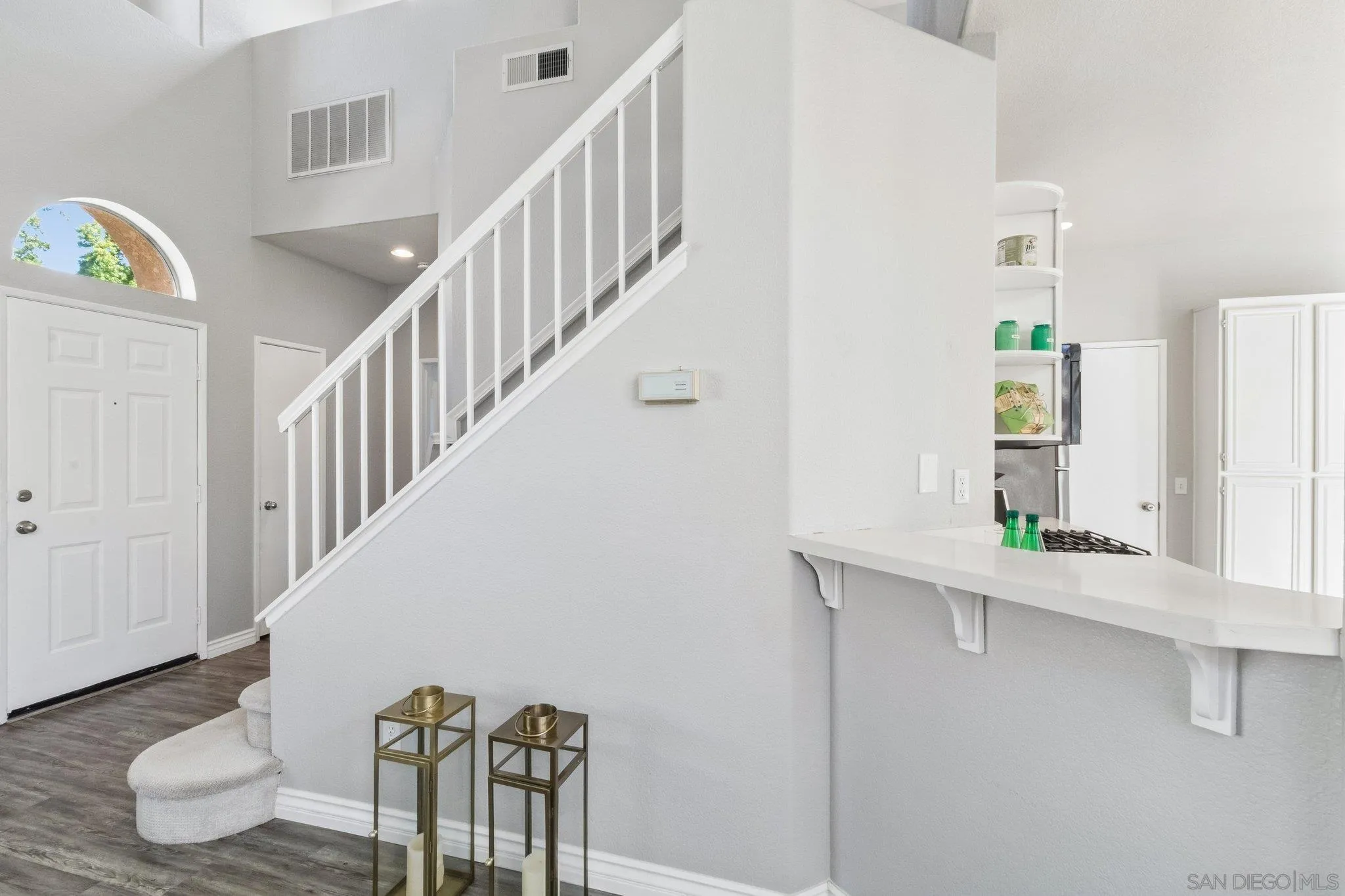 https://cdn.realtyfeed.com/cdn/127/260018515/8cff4b2af64420c19331982cd3b0ae78.webp