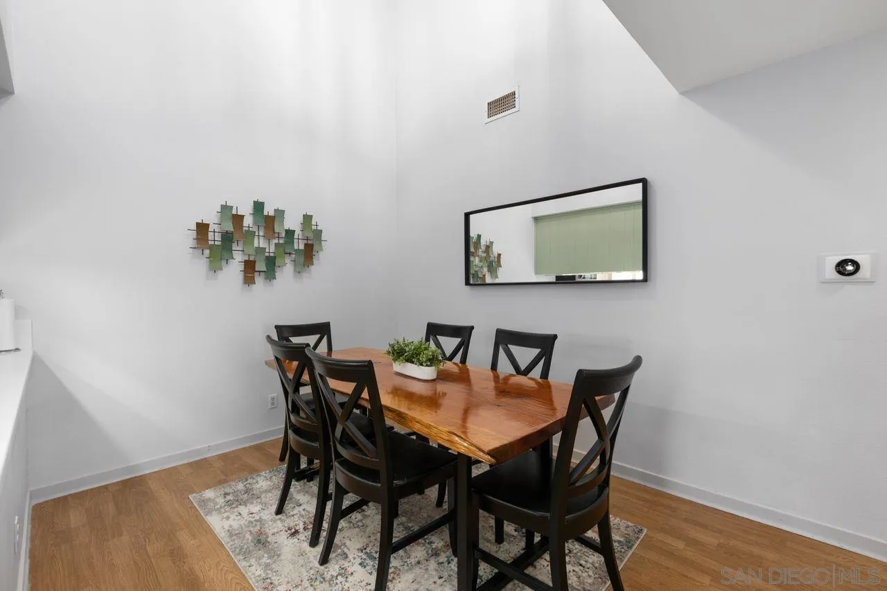https://cdn.realtyfeed.com/cdn/127/260018520/28ad0f7f232b0411b455c205b6bf9180.webp