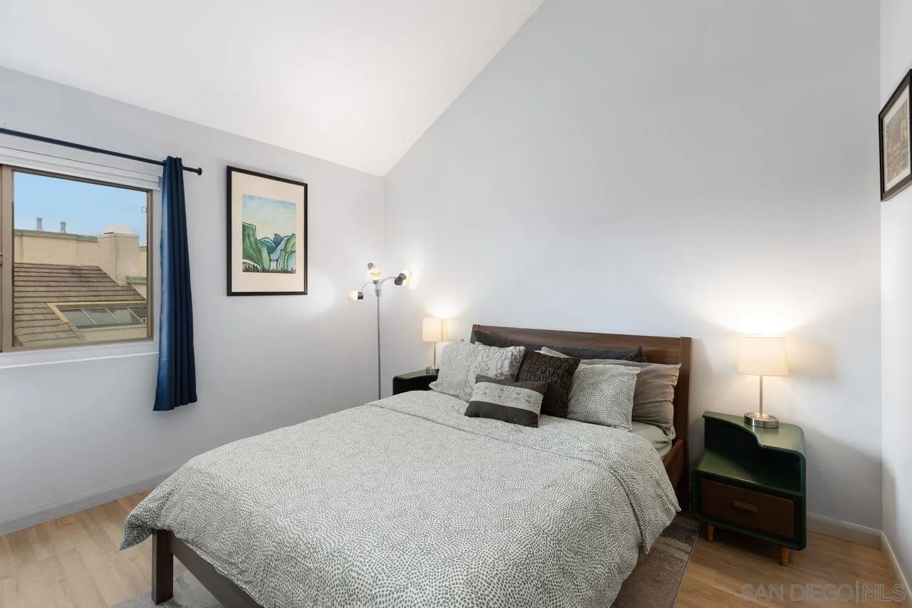 https://cdn.realtyfeed.com/cdn/127/260018520/9cbbd02327d925893fa3b9d239099d38.webp