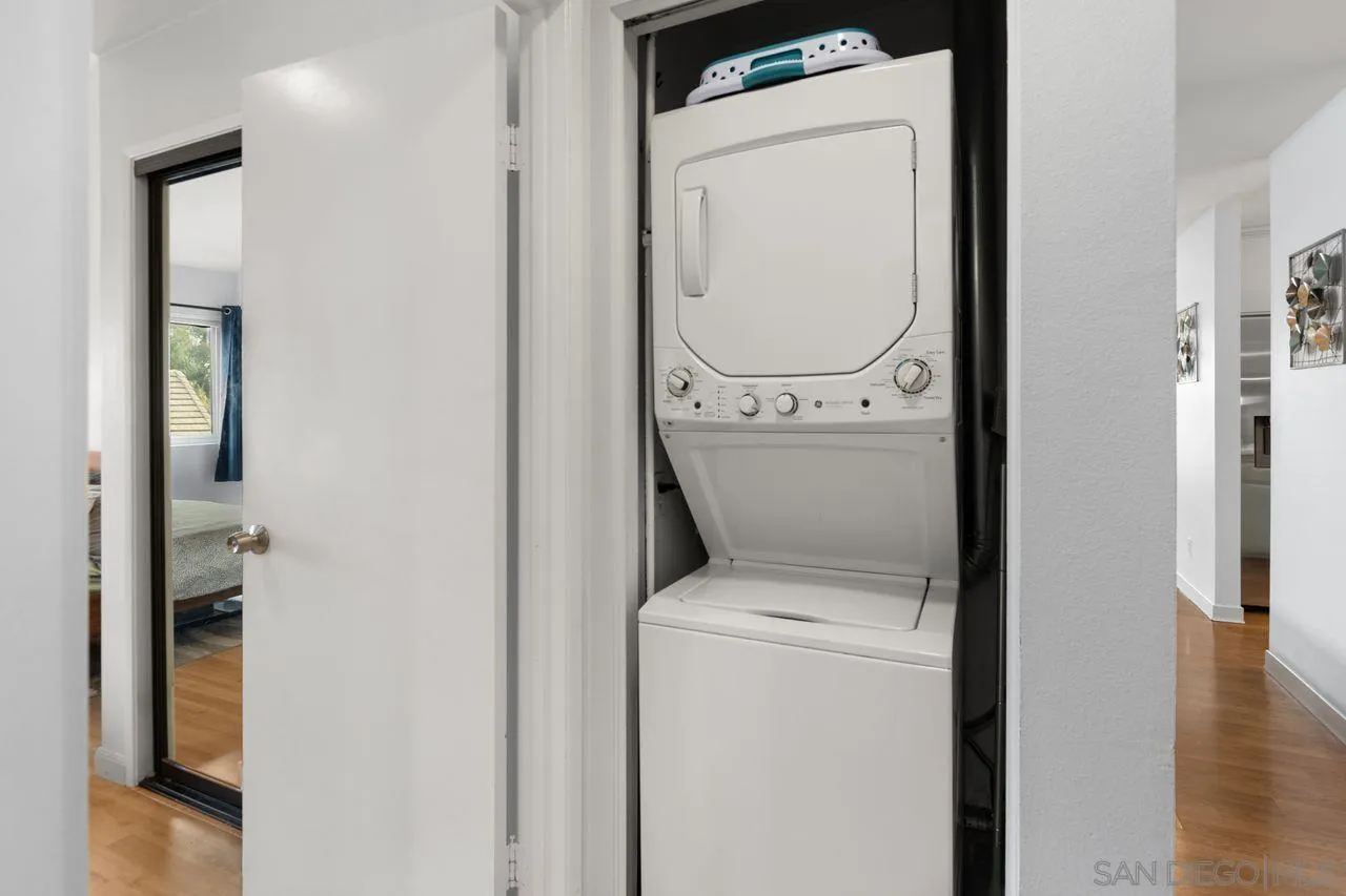 https://cdn.realtyfeed.com/cdn/127/260018520/a6d725b7058f913d433ccd007610ffb7.webp
