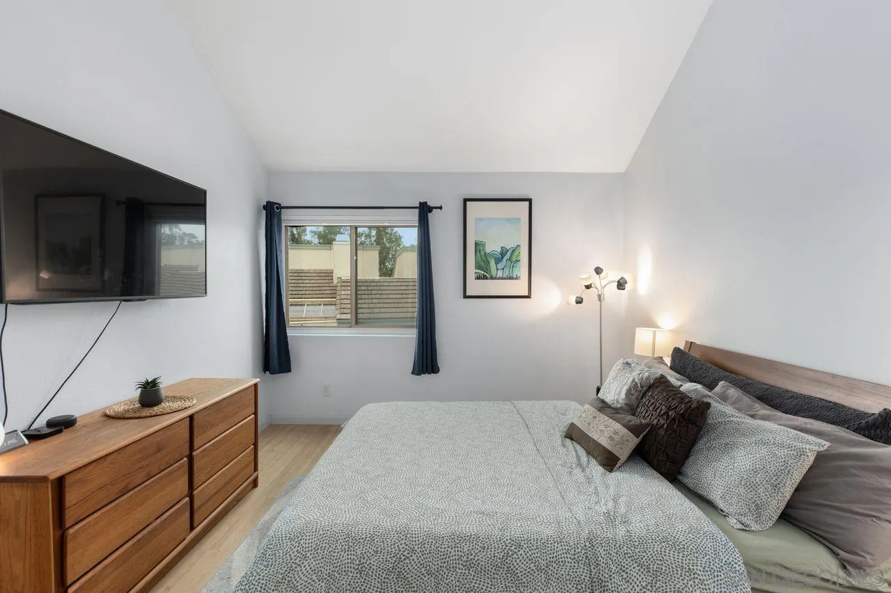 https://cdn.realtyfeed.com/cdn/127/260018520/f891a618610fb49a19e9db6c66be9f64.webp