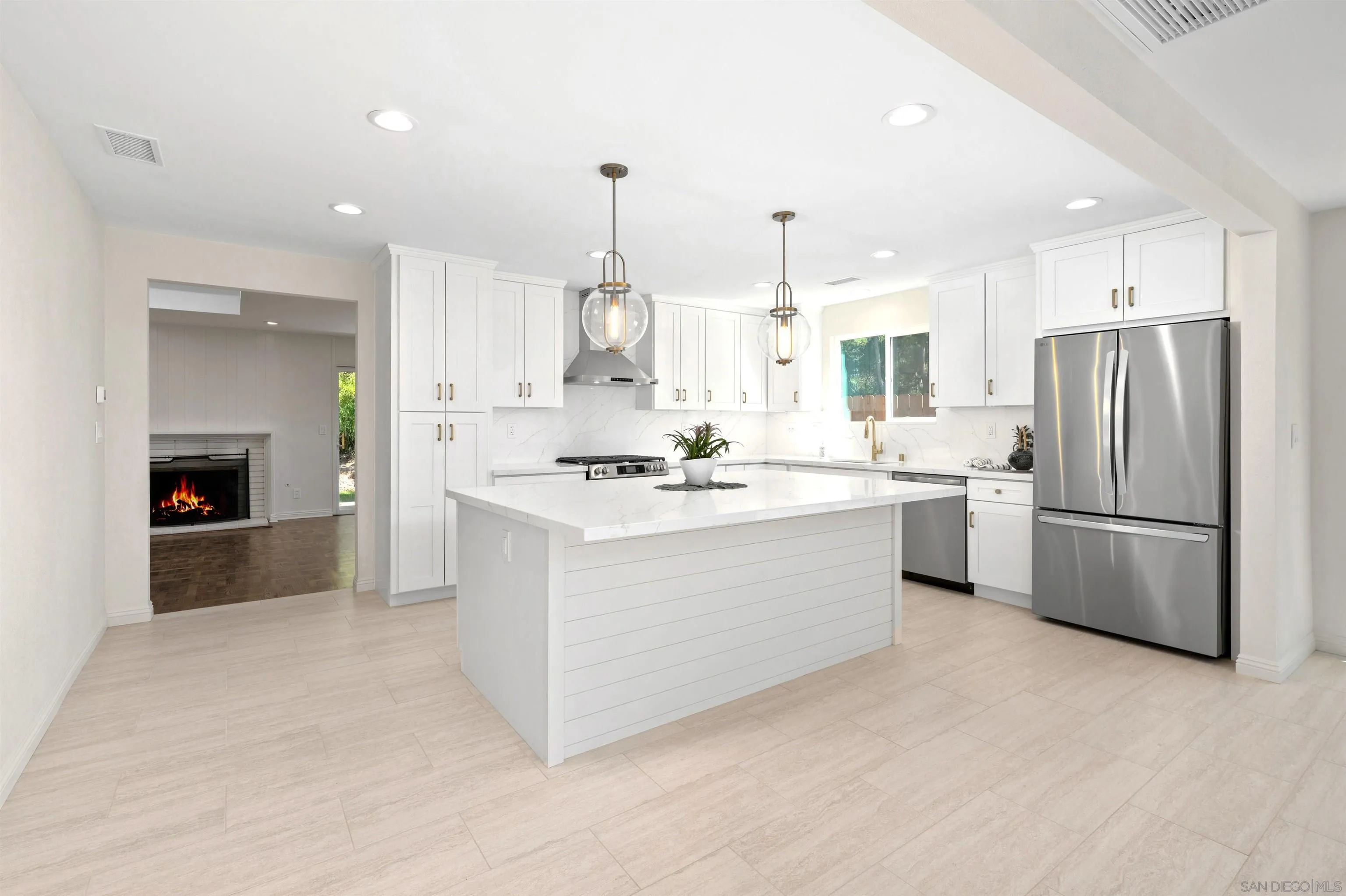 5577 Honors Dr, San Diego, CA 92122 - Photo 2 of 29, San Diego, CA