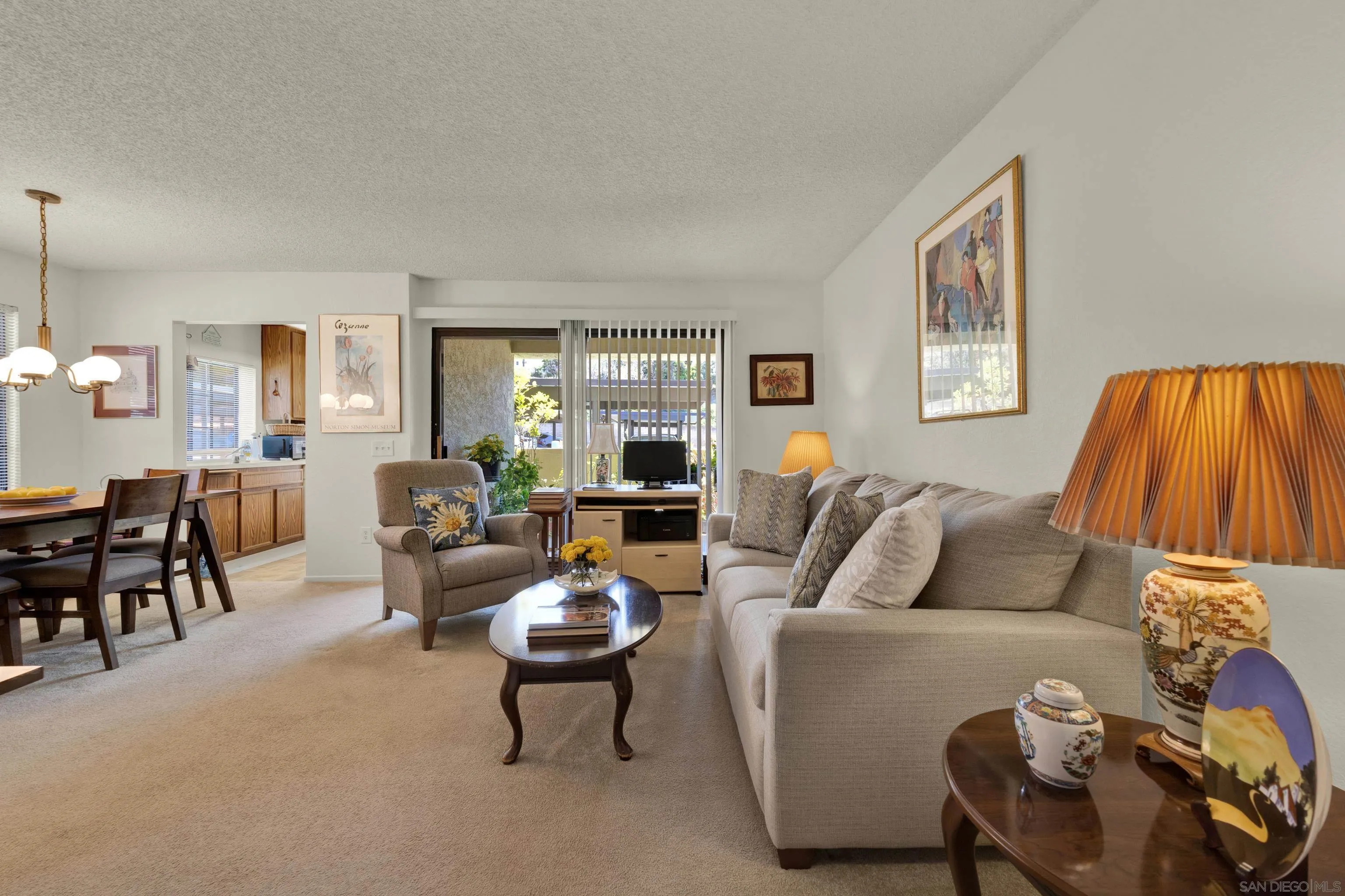 https://cdn.realtyfeed.com/cdn/127/260018540/048980a7a5320ddff8d60fedfb9dedef.webp