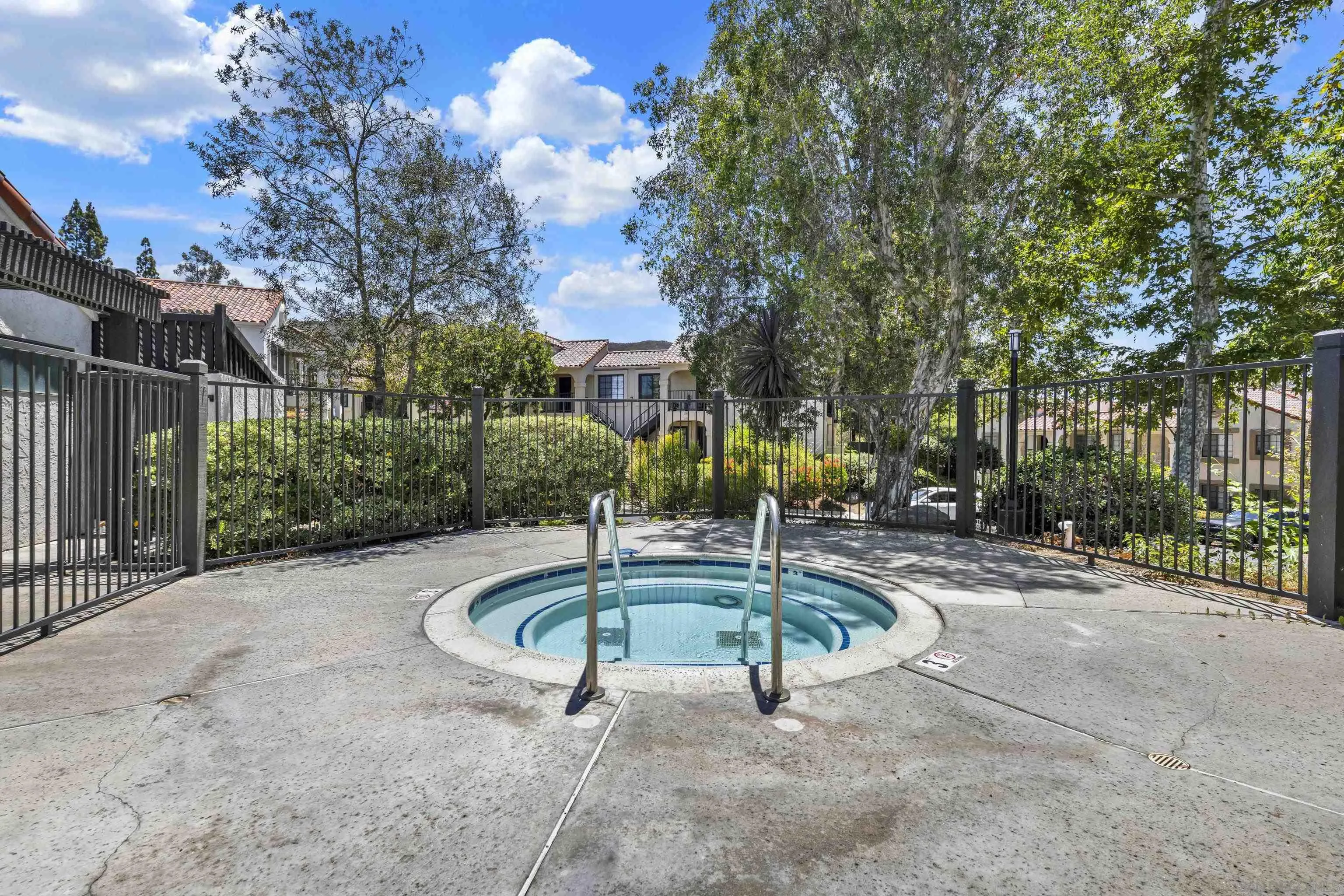 https://cdn.realtyfeed.com/cdn/127/260018540/2b3cd7e96c90adb45b588011e6d173a0.webp