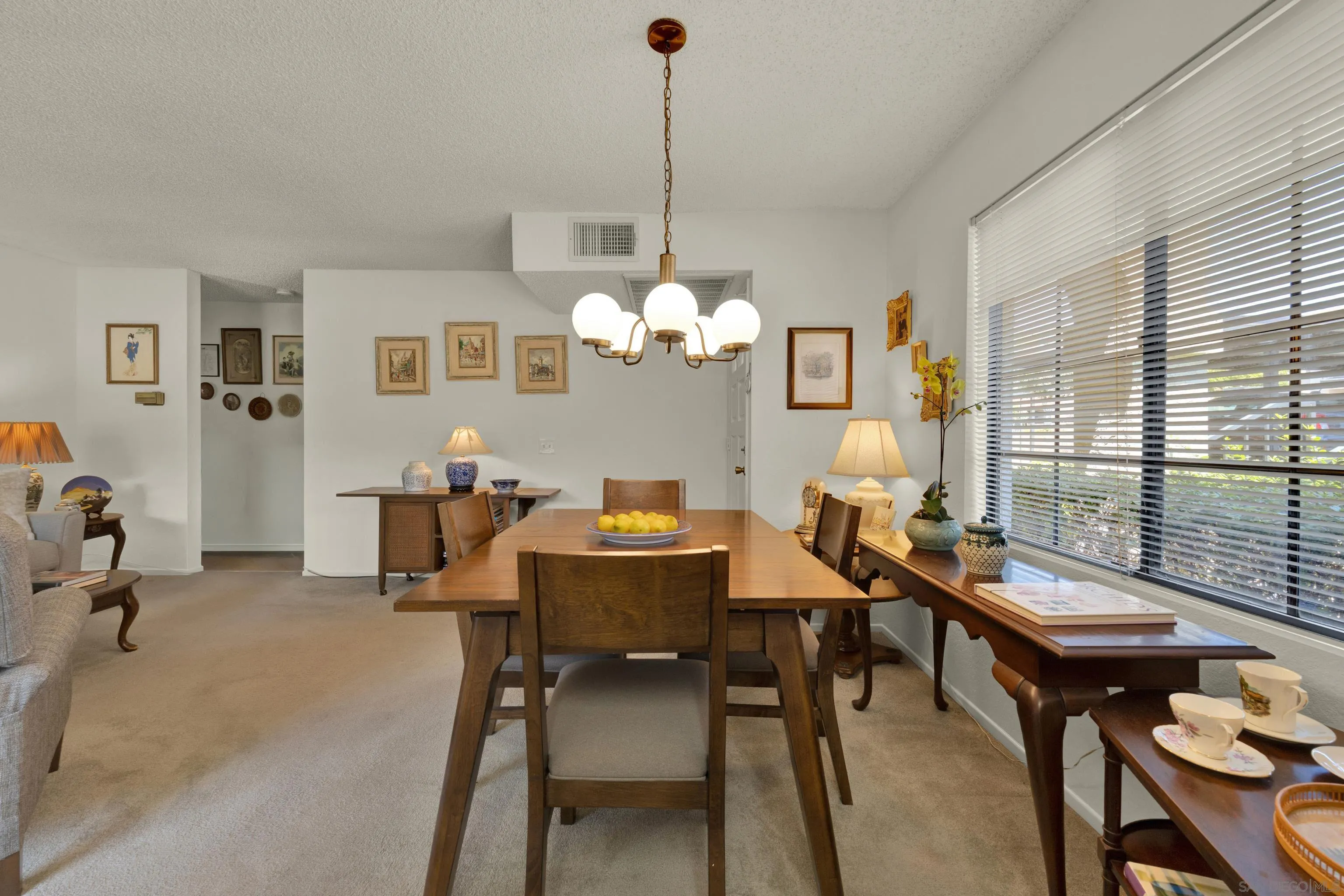 https://cdn.realtyfeed.com/cdn/127/260018540/40488e5d77aa4163f3988da67c2cafc9.webp