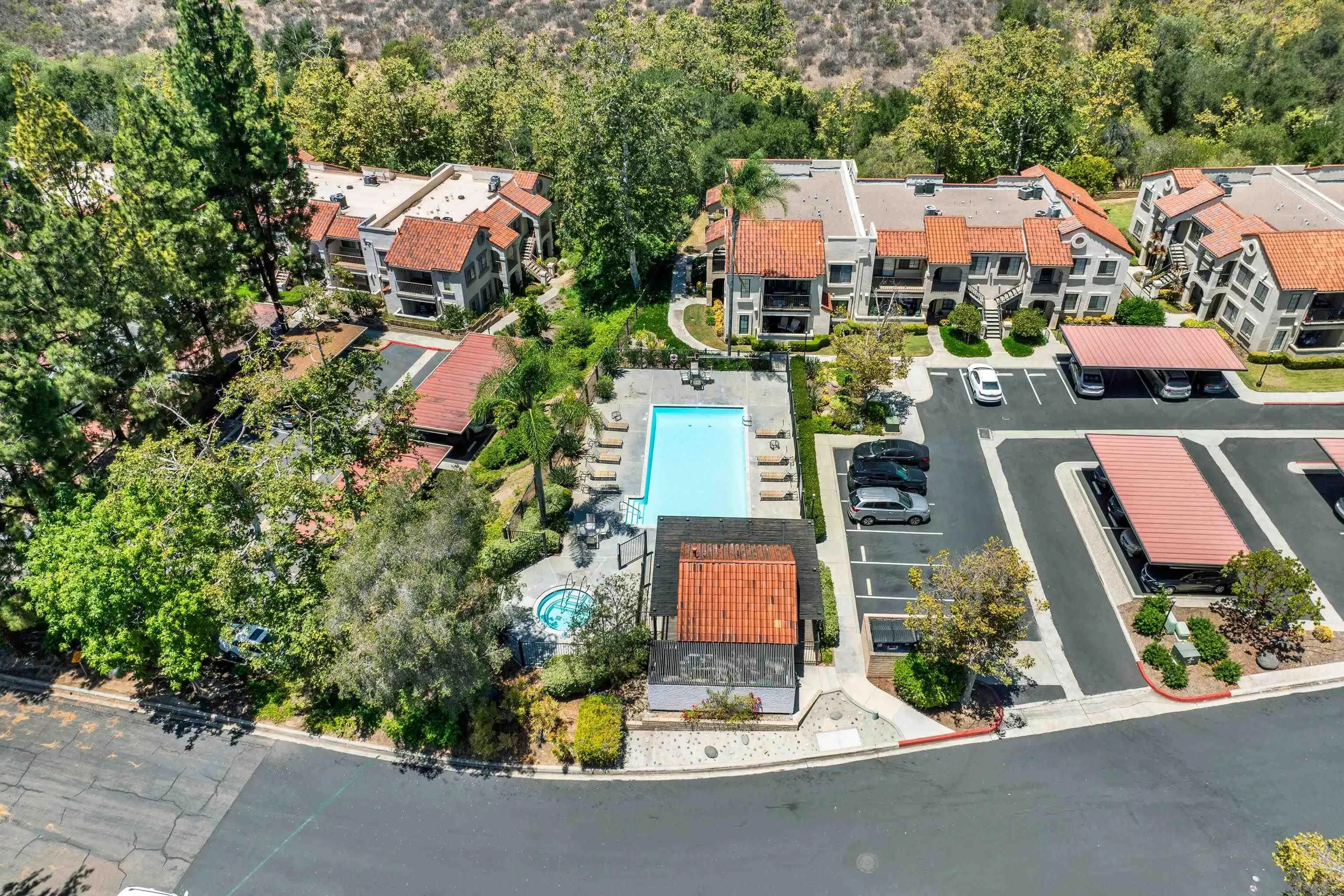 https://cdn.realtyfeed.com/cdn/127/260018540/4410fc36cffc0ebeb3dbe55af52754d5.webp