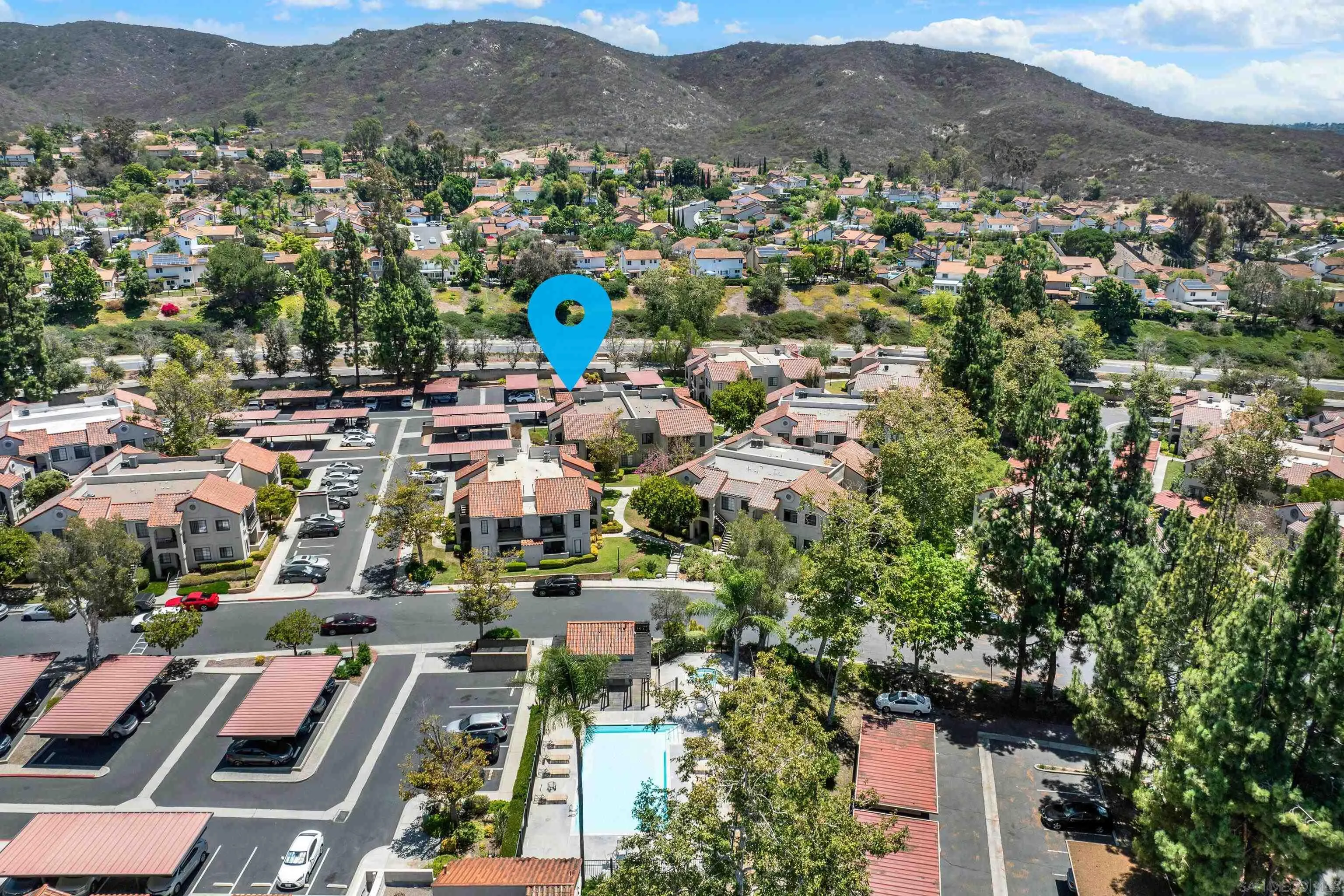 https://cdn.realtyfeed.com/cdn/127/260018540/a9507ffa6dae11dfa89f788e35e4b55c.webp