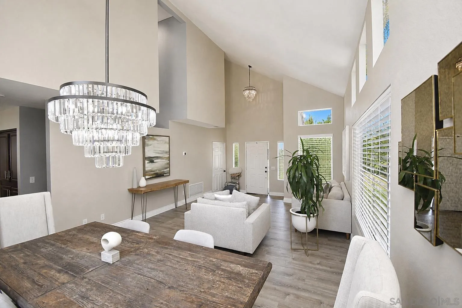 https://cdn.realtyfeed.com/cdn/127/260018541/6b0ce6d7c5dfde97976c1706045a6089.webp