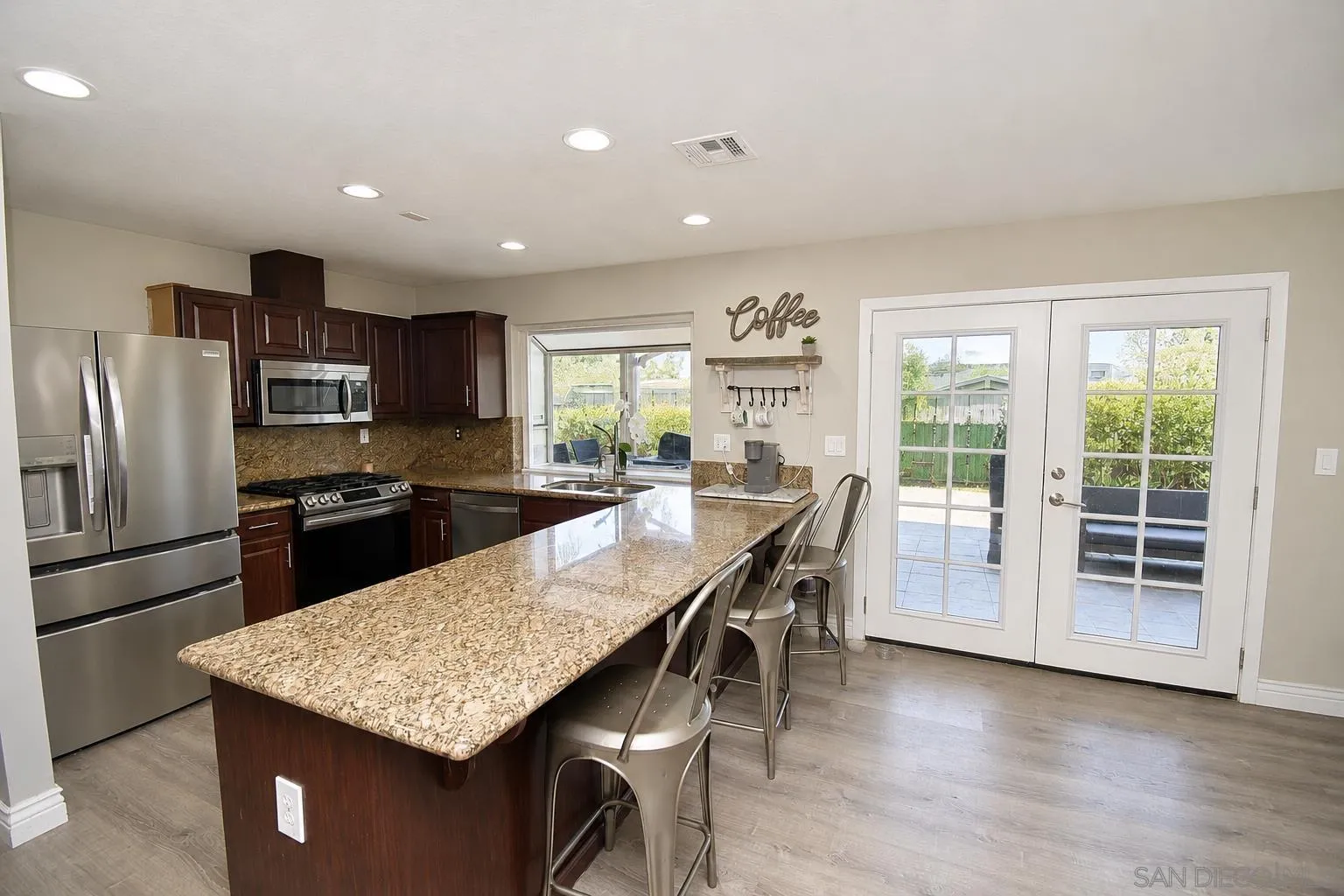 https://cdn.realtyfeed.com/cdn/127/260018541/7e3ecccd272c6082c1be27e81e899a5d.webp