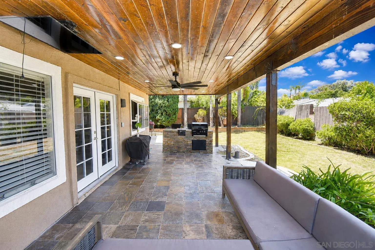 https://cdn.realtyfeed.com/cdn/127/260018541/d72134aef05108e40a0cf1ff11009719.webp