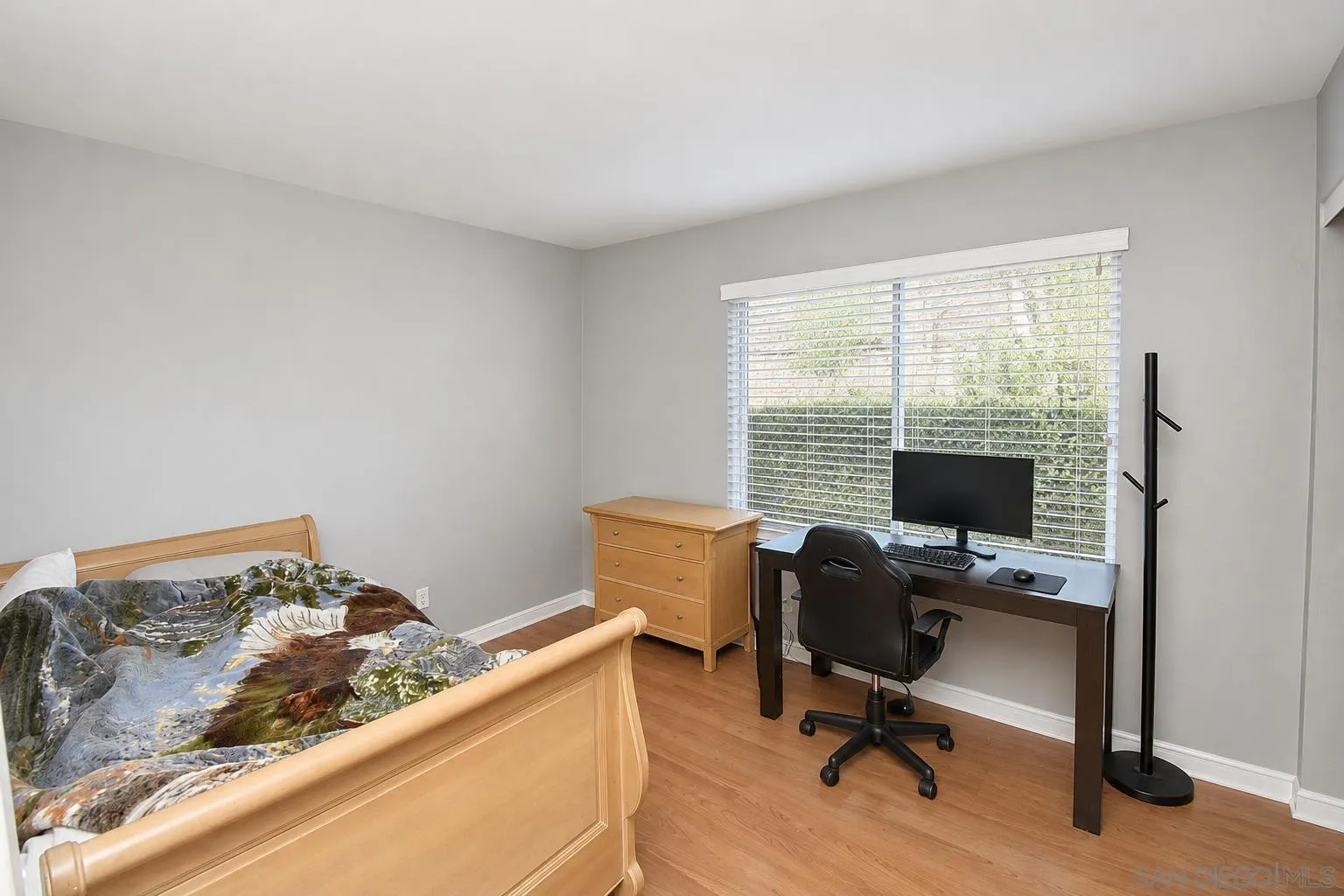 https://cdn.realtyfeed.com/cdn/127/260018541/ff1095b5061625068d16551f520d5de7.webp