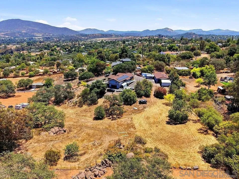 https://cdn.realtyfeed.com/cdn/127/260018543/2144c5b3b808b2f222c9207bf5aef29f.webp