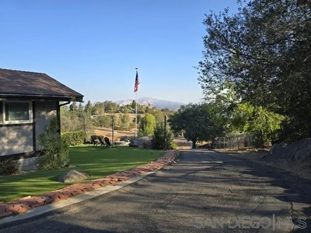 https://cdn.realtyfeed.com/cdn/127/260018543/375769067ce23d6660fa6f95289c73fb.webp