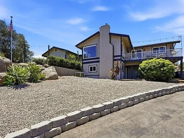https://cdn.realtyfeed.com/cdn/127/260018543/756ceedd0ad806daea46de6a1e383754.webp