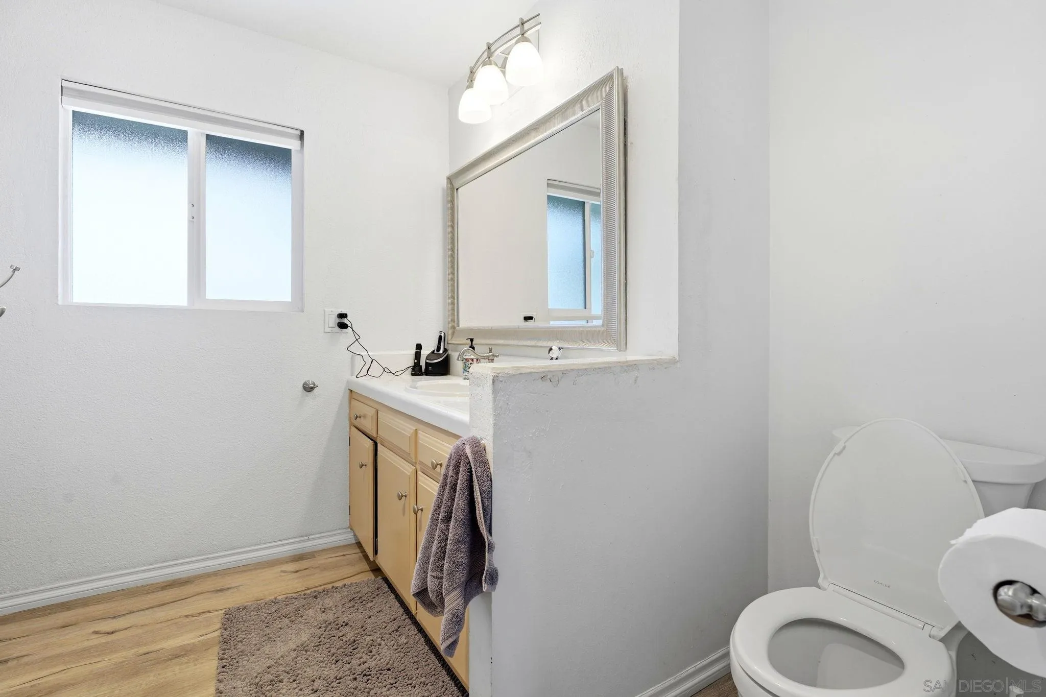 https://cdn.realtyfeed.com/cdn/127/260018543/b233db307cefc3abad41faadf4a234f6.webp