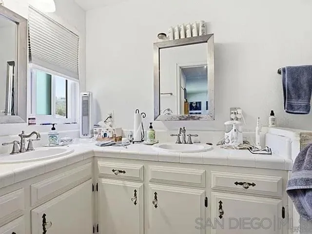 https://cdn.realtyfeed.com/cdn/127/260018543/e37efdf906c94862e3a01ac6067a11fa.webp