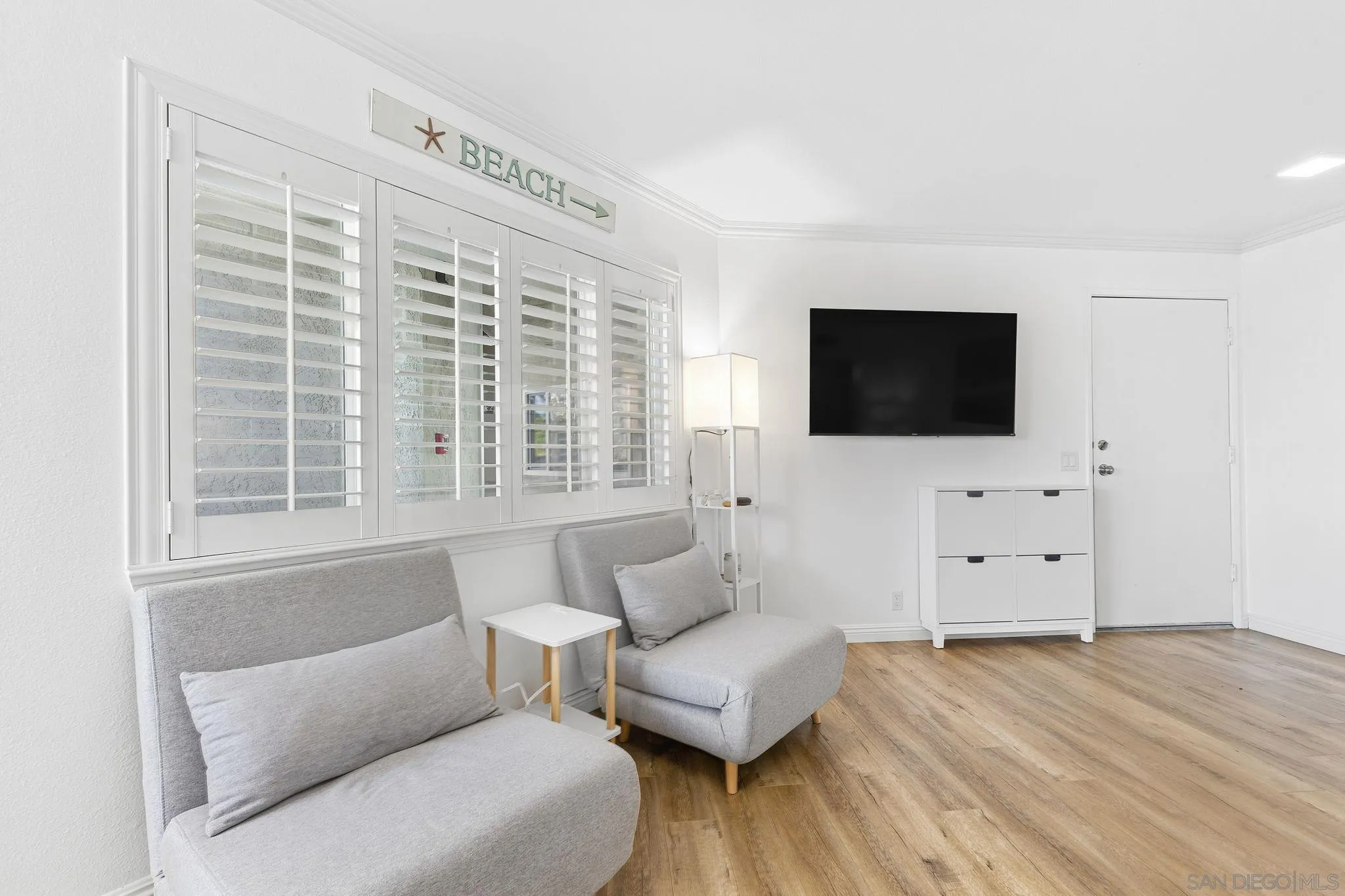 https://cdn.realtyfeed.com/cdn/127/260018544/33a739a557fe135fdc11cf7a7129b123.webp