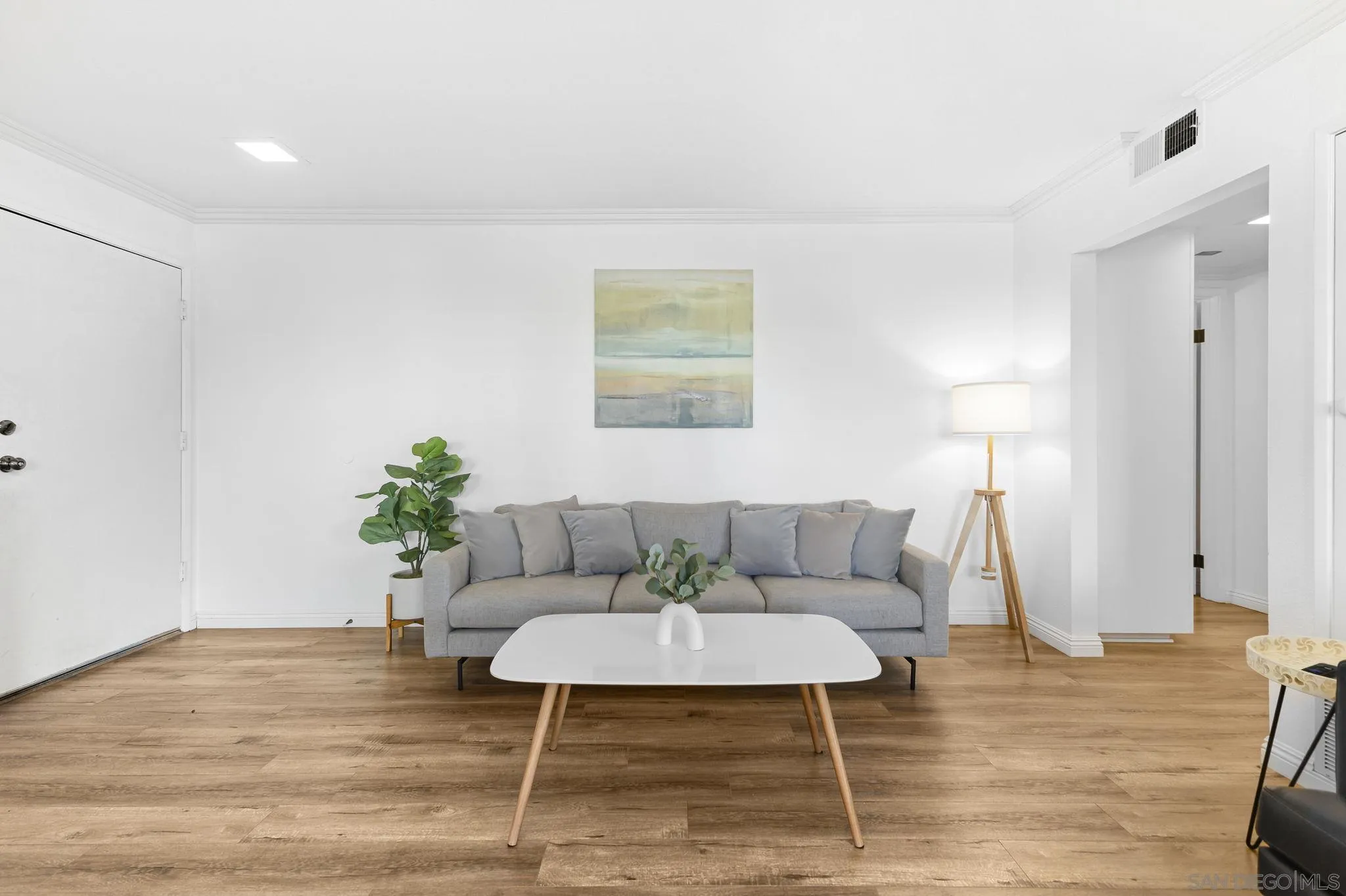 https://cdn.realtyfeed.com/cdn/127/260018544/c83054ac09d281454c53381bc04c8f25.webp