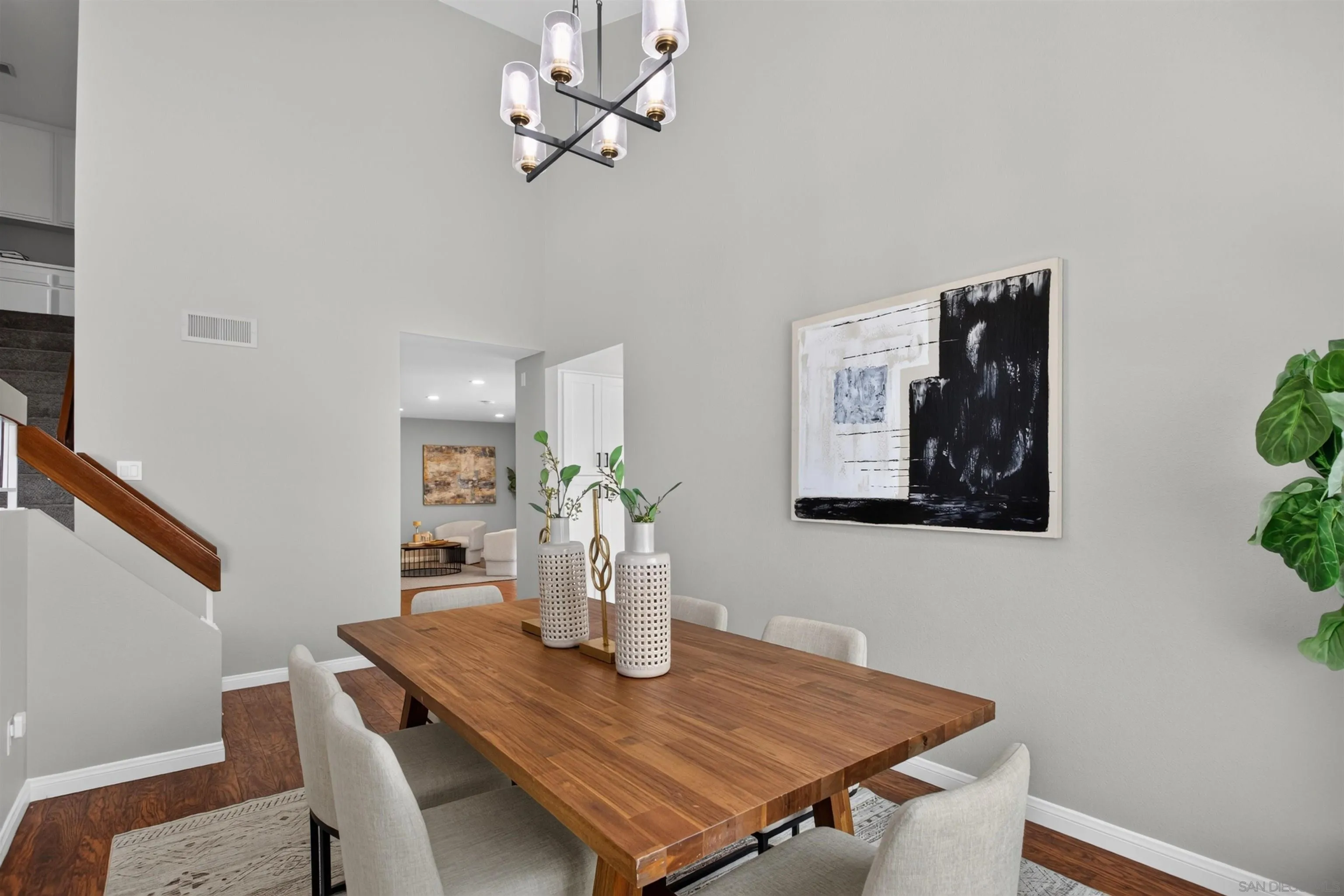 https://cdn.realtyfeed.com/cdn/127/260018546/0c2ca15d66a49a1972f89b452d8ce37d.webp