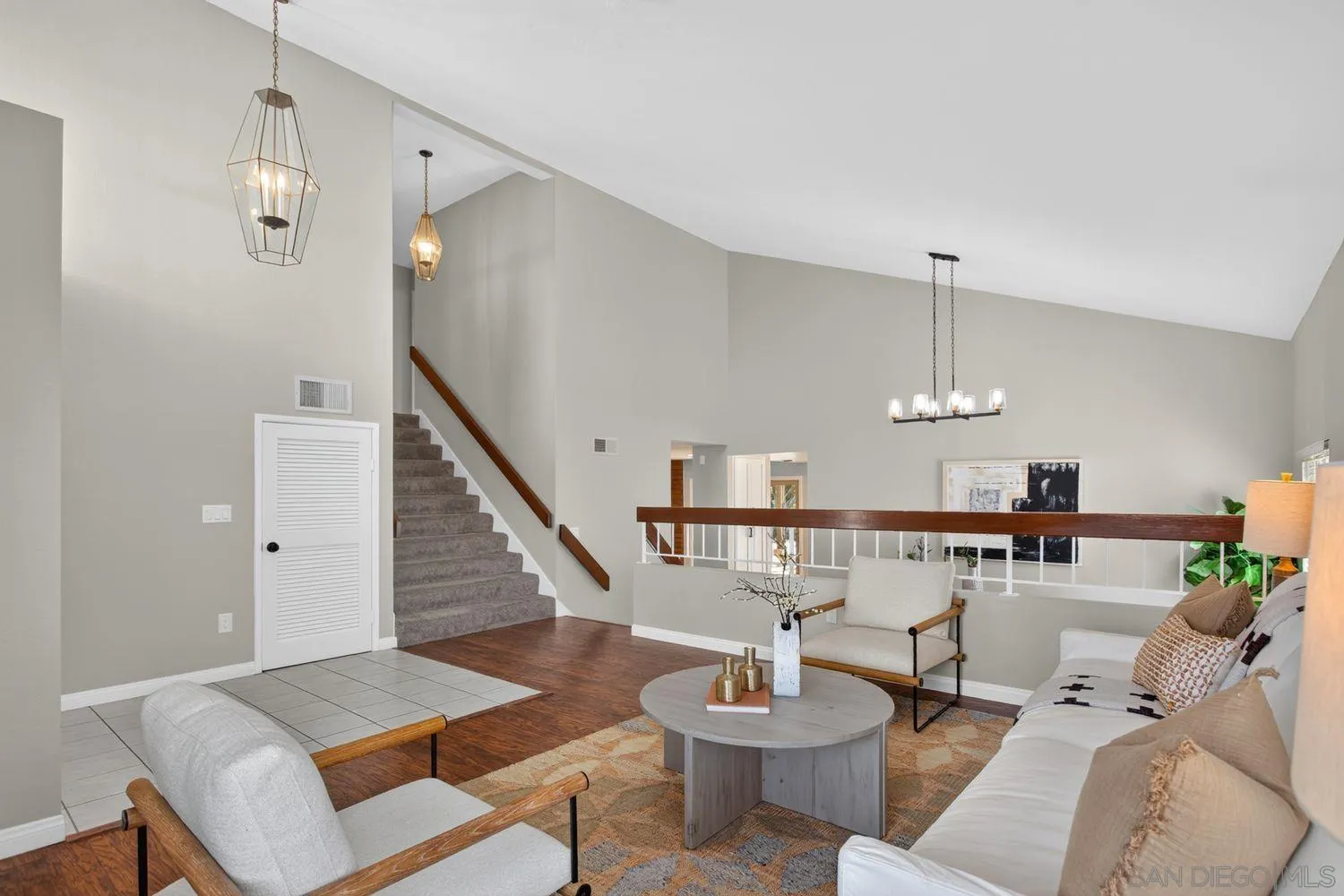 https://cdn.realtyfeed.com/cdn/127/260018546/246aeed4e8ed6f23f793fb800d06b3c1.webp