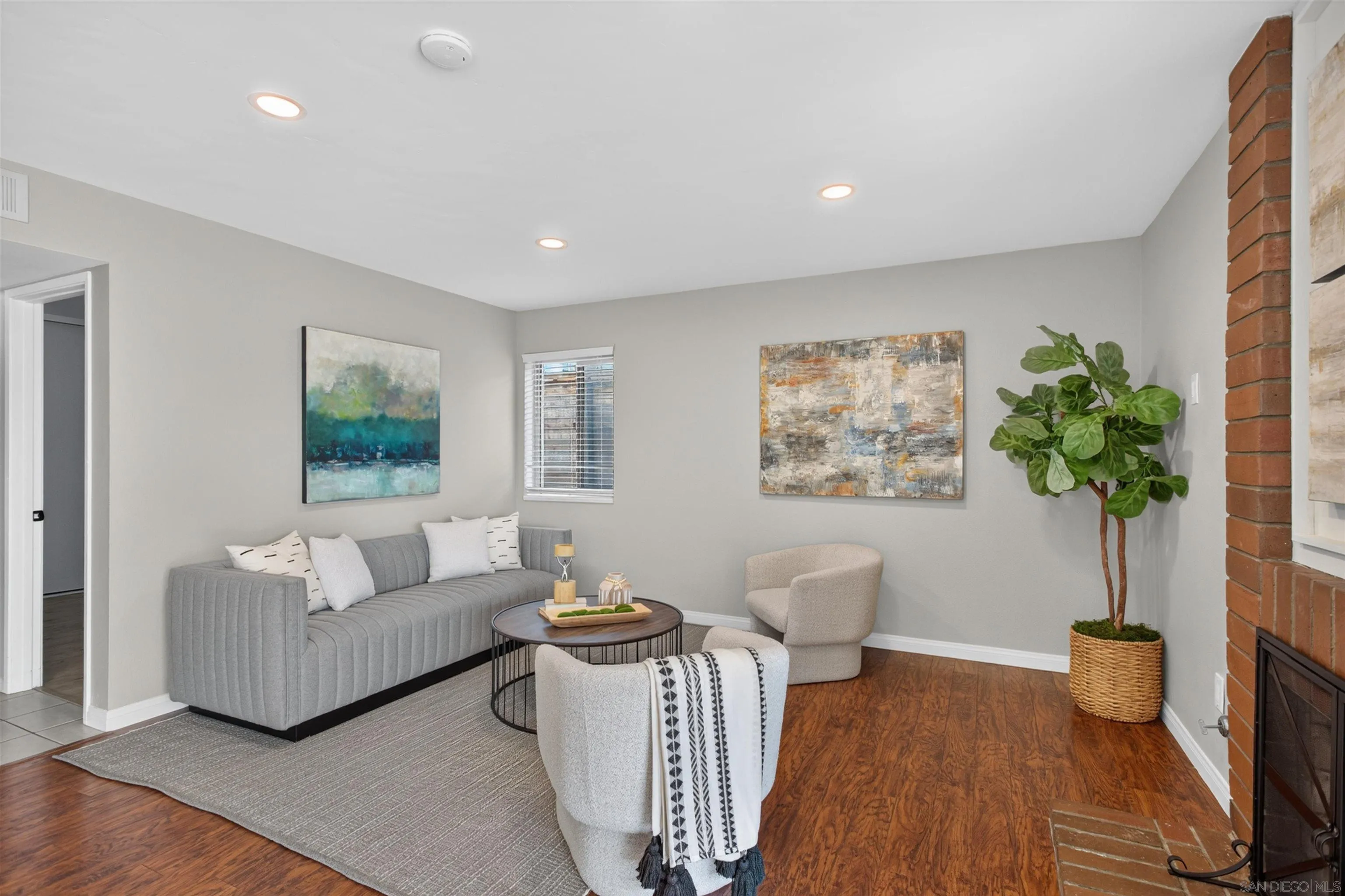 https://cdn.realtyfeed.com/cdn/127/260018546/498052695f4564c022125d56e88b1d62.webp