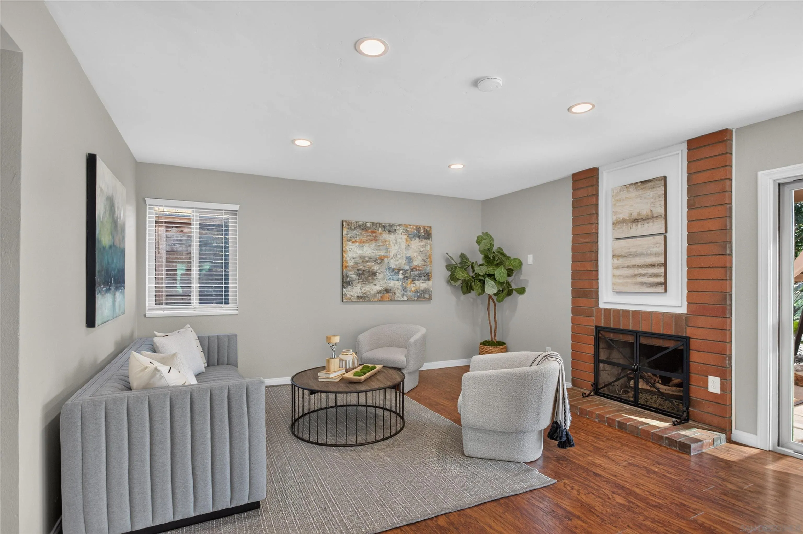 https://cdn.realtyfeed.com/cdn/127/260018546/ab1ca297bbb08e14eaaec47d8610ad98.webp