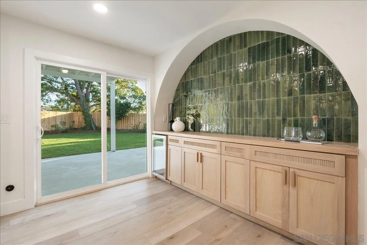 https://cdn.realtyfeed.com/cdn/127/260018555/1ee5c762fb22c0a02601830bc43d377e.webp