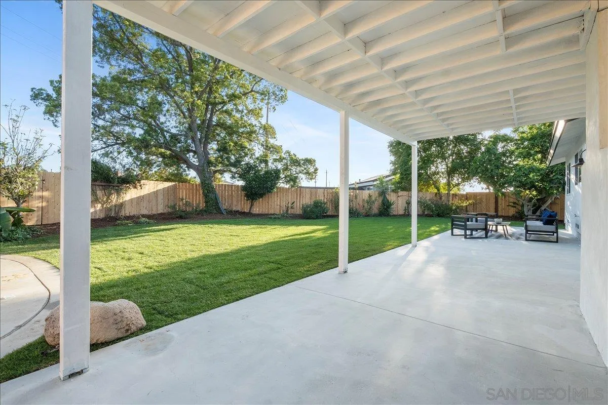 https://cdn.realtyfeed.com/cdn/127/260018555/3830a8d4a19fafd17518485869d145f6.webp