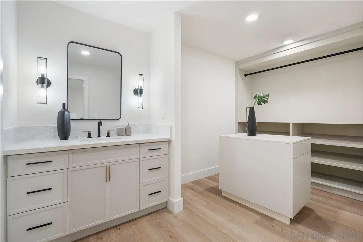 https://cdn.realtyfeed.com/cdn/127/260018555/f0890999f06737fa7bbcbff7ab9cf556.webp