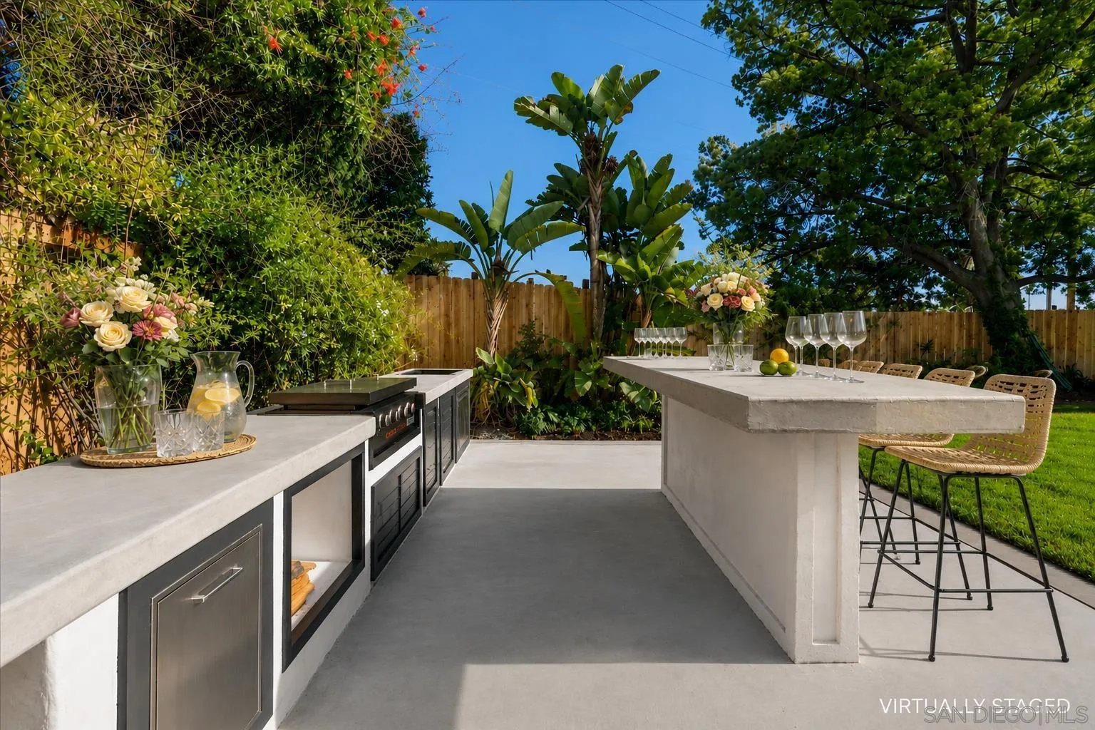 https://cdn.realtyfeed.com/cdn/127/260018555/f978102cd07968d17087f256fb2bf177.webp