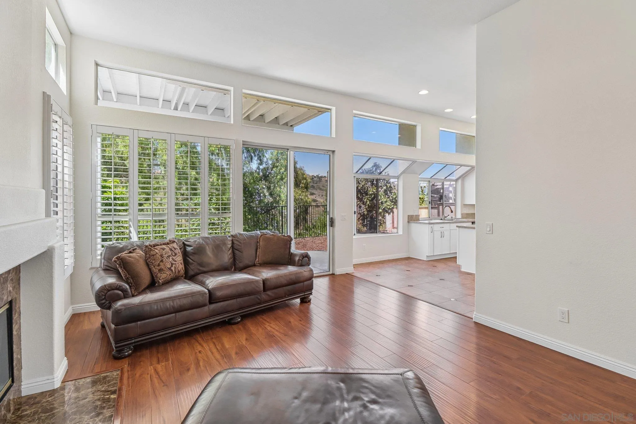 https://cdn.realtyfeed.com/cdn/127/260018562/36e6f1f64c47eae8c47d815be911b4b9.webp