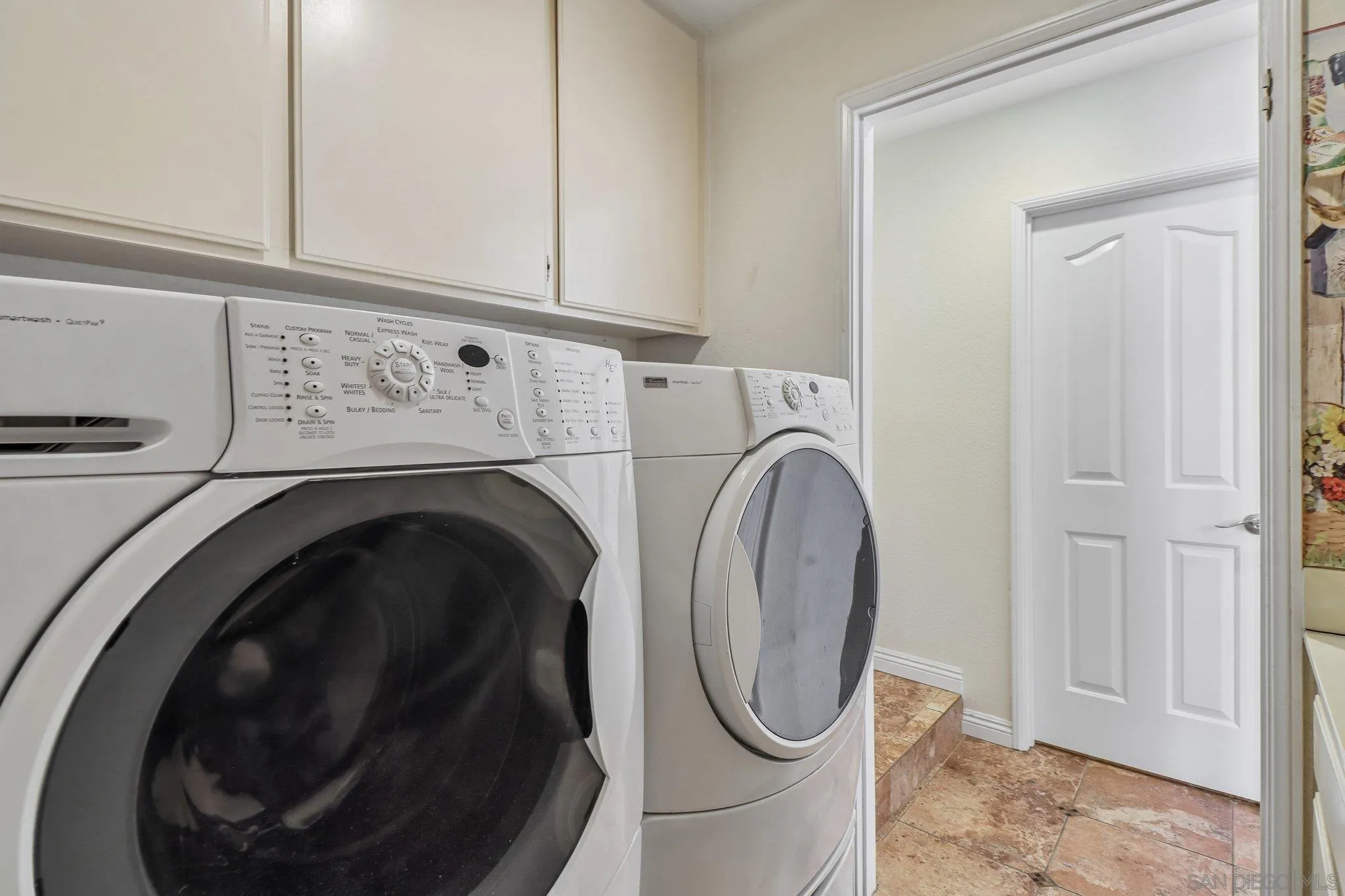 https://cdn.realtyfeed.com/cdn/127/260018562/57210326149c58ad38420040e4ea3a6a.webp