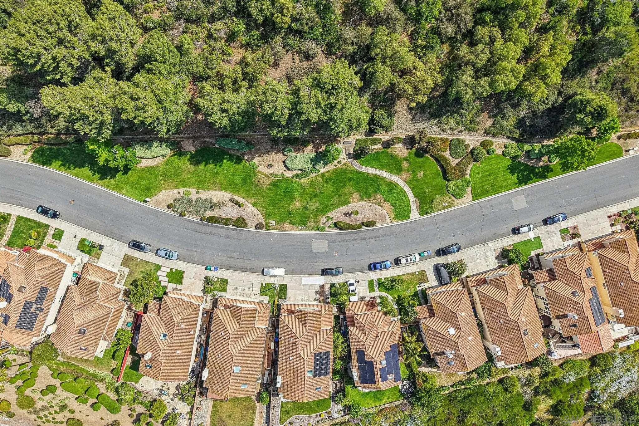https://cdn.realtyfeed.com/cdn/127/260018562/adeb4a5935e8ac56ad584108c33efe76.webp