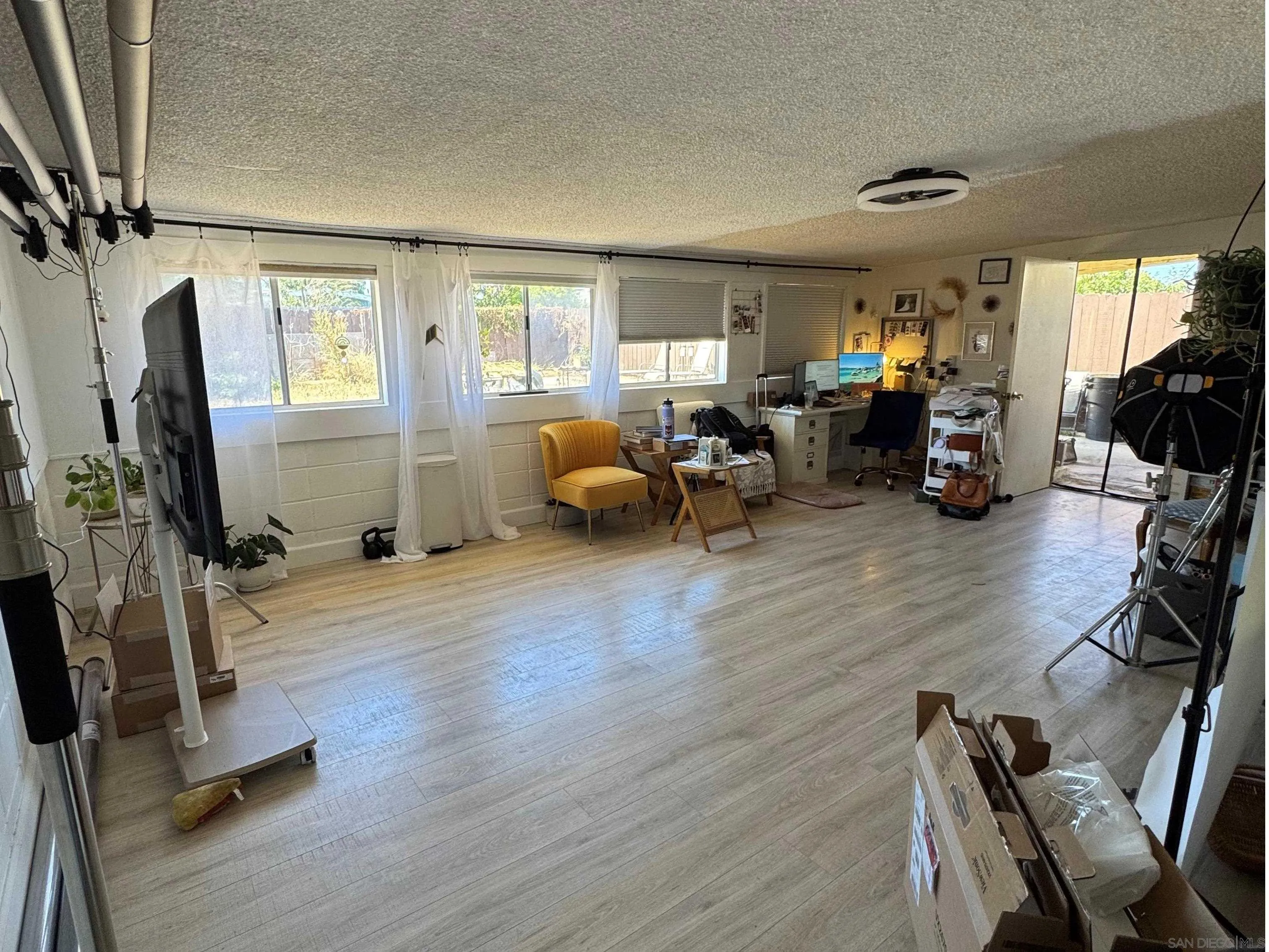 https://cdn.realtyfeed.com/cdn/127/260018563/8a1f95113a1d91ff66efa31b6090cb8a.webp