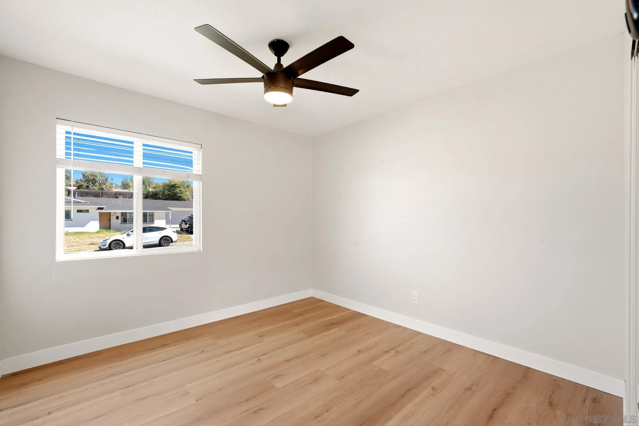 https://cdn.realtyfeed.com/cdn/127/260018564/1672199dbe452691cb1677a6fdaf507c.webp